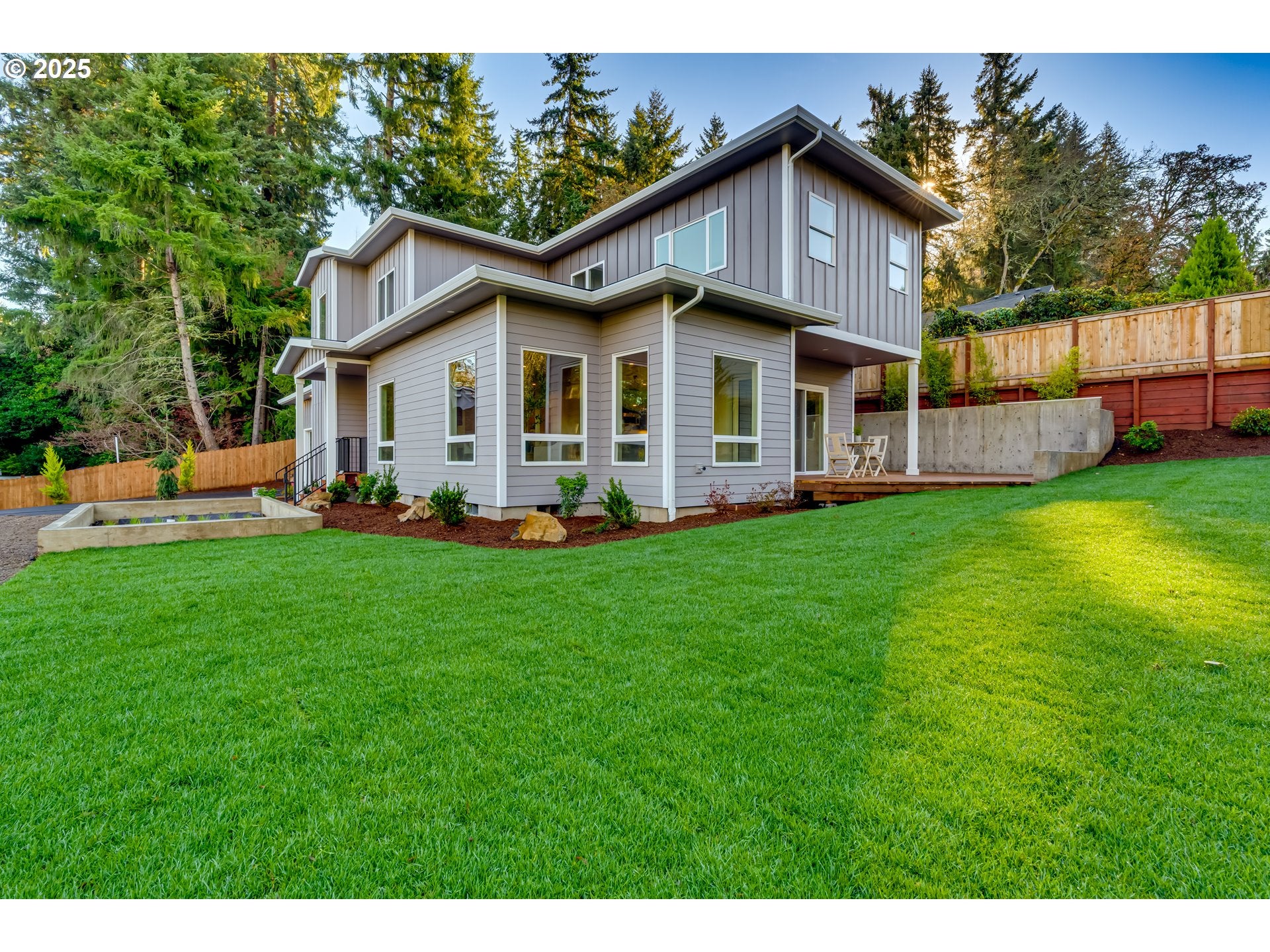 Eugene, Oregon, 97405, United States, 4 Bedrooms Bedrooms, ,3 BathroomsBathrooms,Residential,Active,2000223