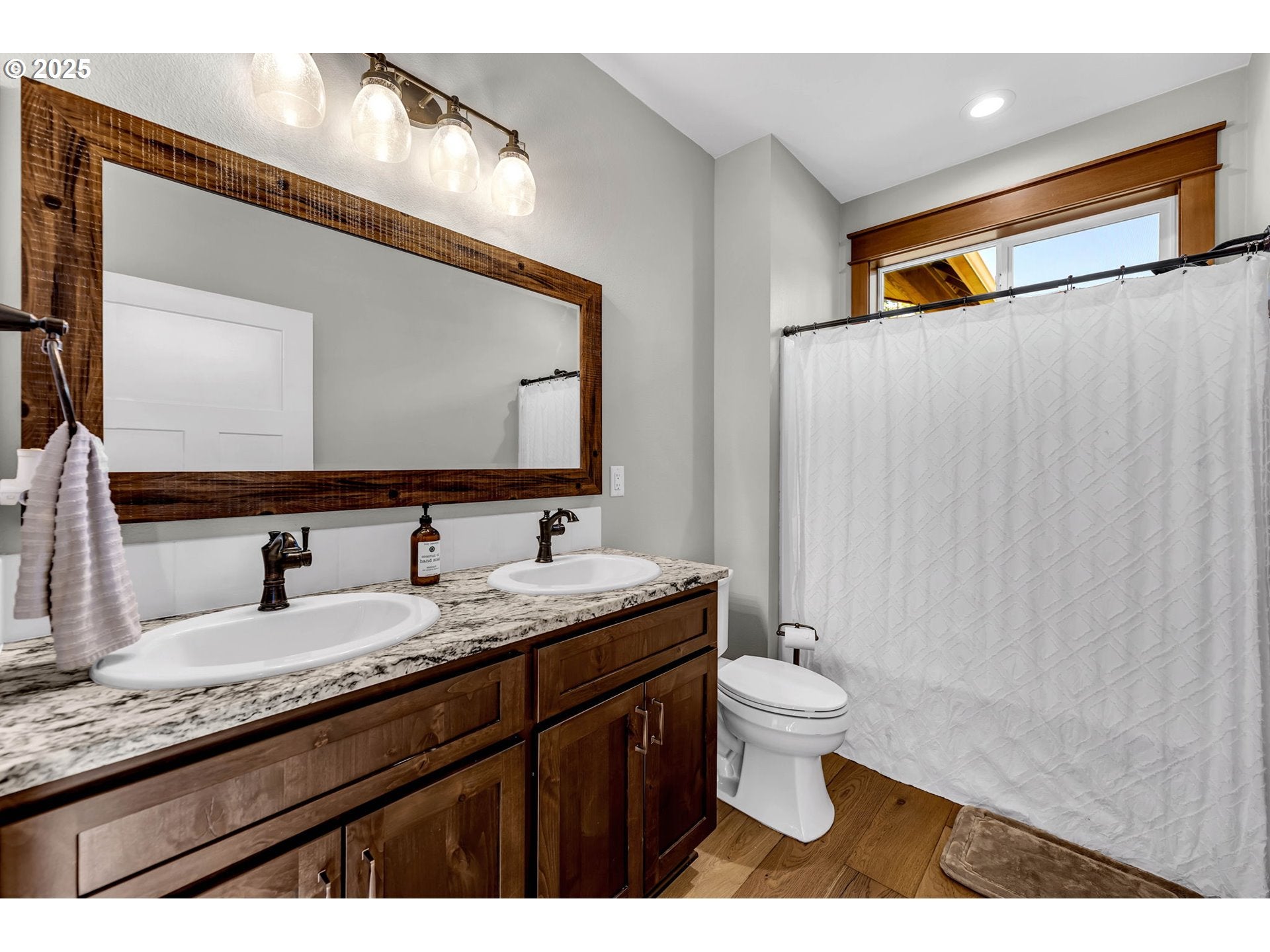 Battle Ground, Washington, 98604, United States, 4 Bedrooms Bedrooms, ,3 BathroomsBathrooms,Residential,Active,1852668