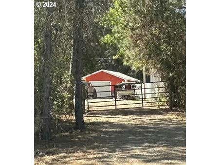 1970 LAUREL RD, CAVE JUNCTION, OR 97523 - Image 1