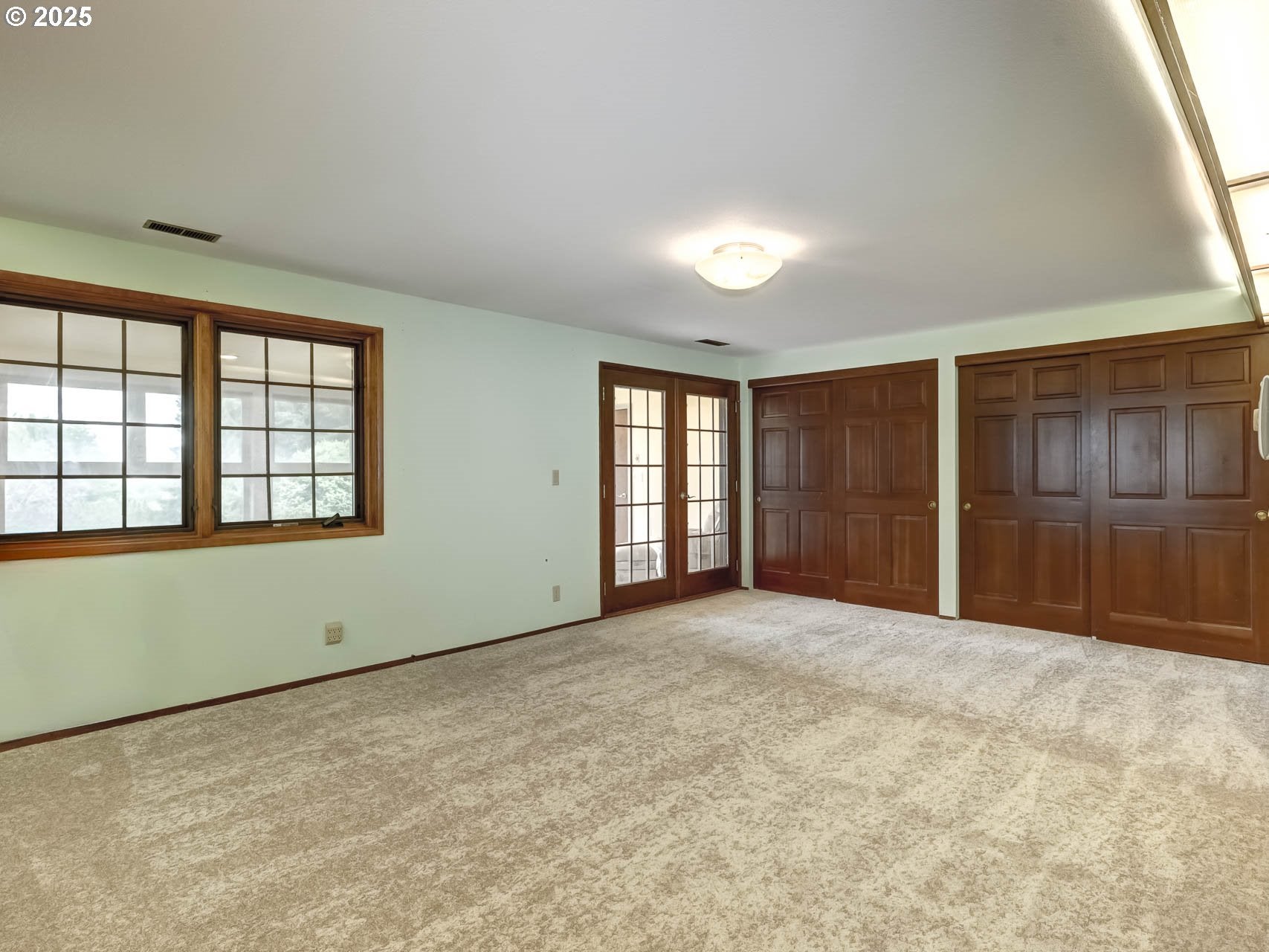 Cornelius, Oregon, 97113, United States, 3 Bedrooms Bedrooms, ,3 BathroomsBathrooms,Residential,Active,1877848