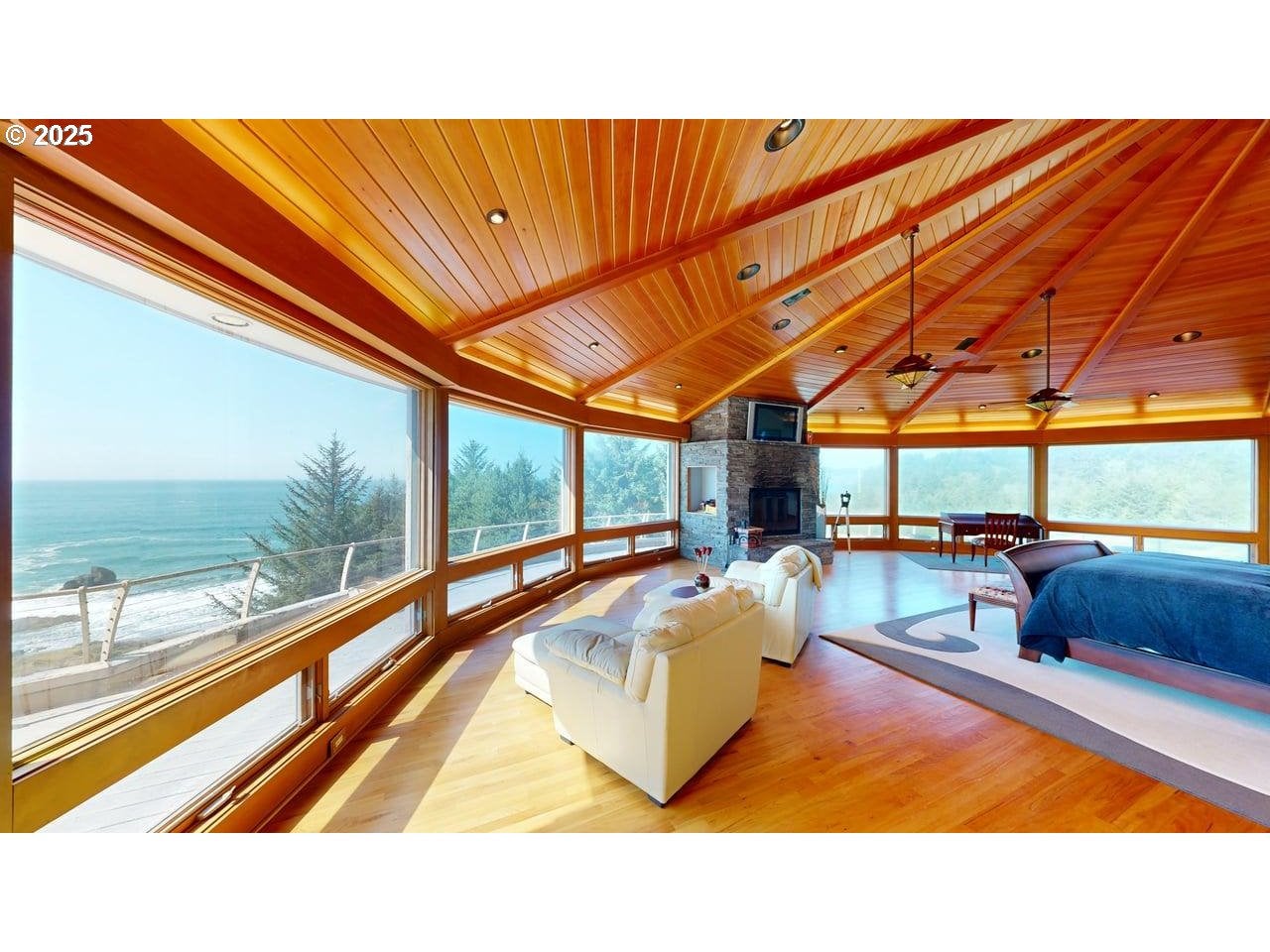 Gold Beach, Oregon, 97444, United States, 3 Bedrooms Bedrooms, ,6 BathroomsBathrooms,Residential,Active,1953281