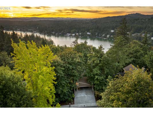 1701 WOODLAND TER, LAKE OSWEGO, OR 97034 - Image 1