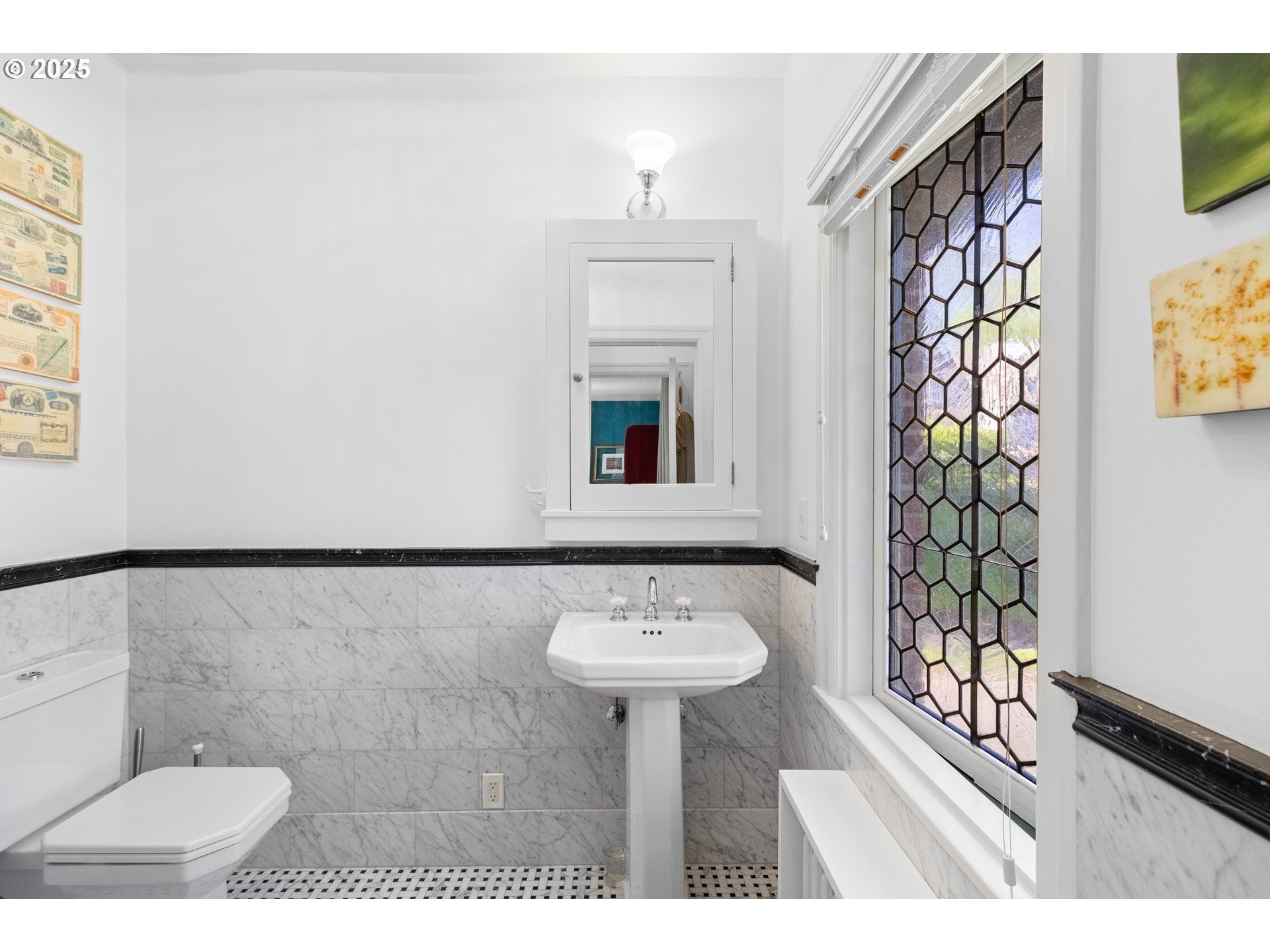 Portland, Oregon, 97239, United States, 4 Bedrooms Bedrooms, ,5 BathroomsBathrooms,Residential,Active,1772733