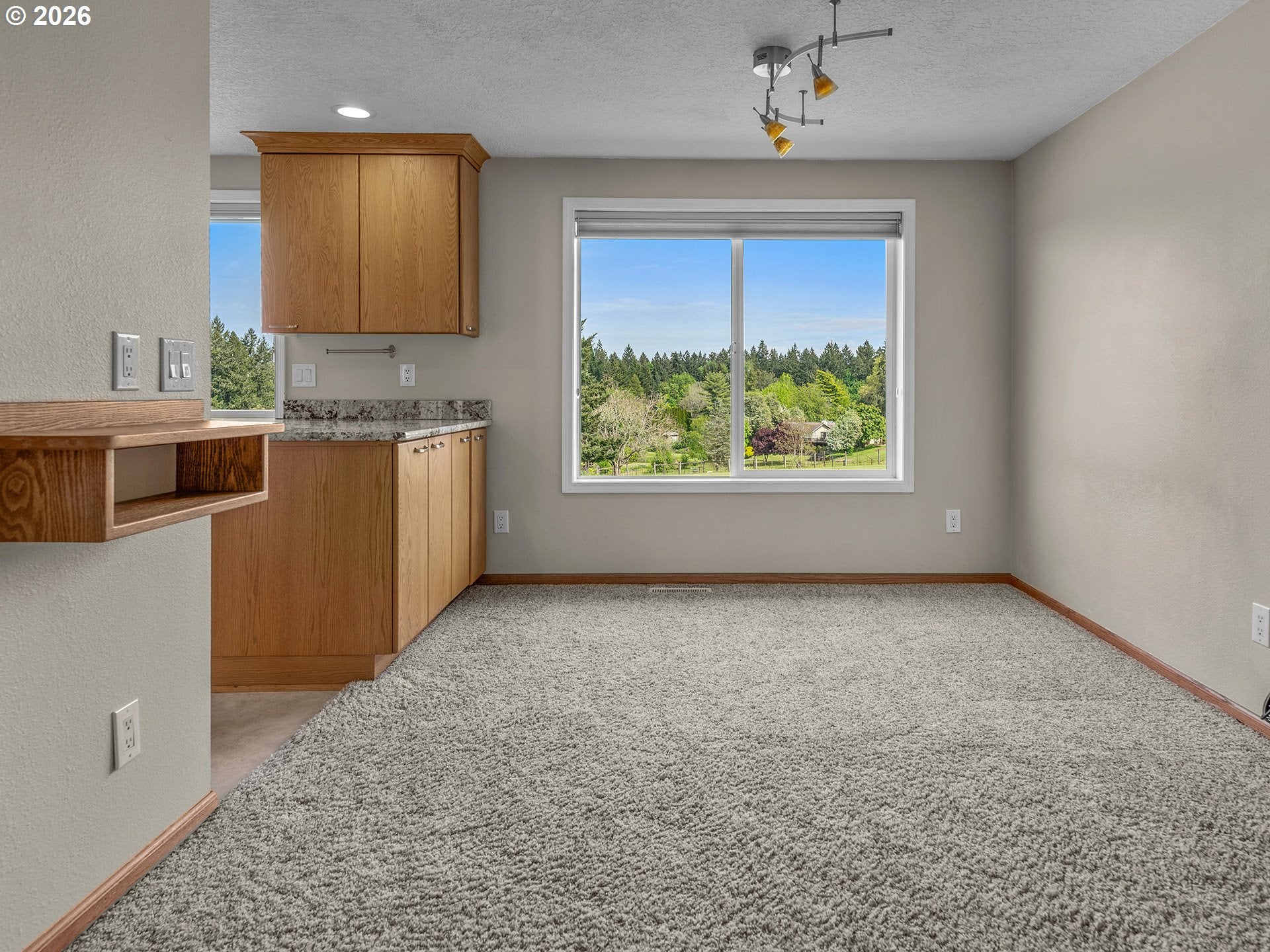 Hillsboro, Oregon, 97123, United States, 5 Bedrooms Bedrooms, ,3 BathroomsBathrooms,Residential,Active,2044567
