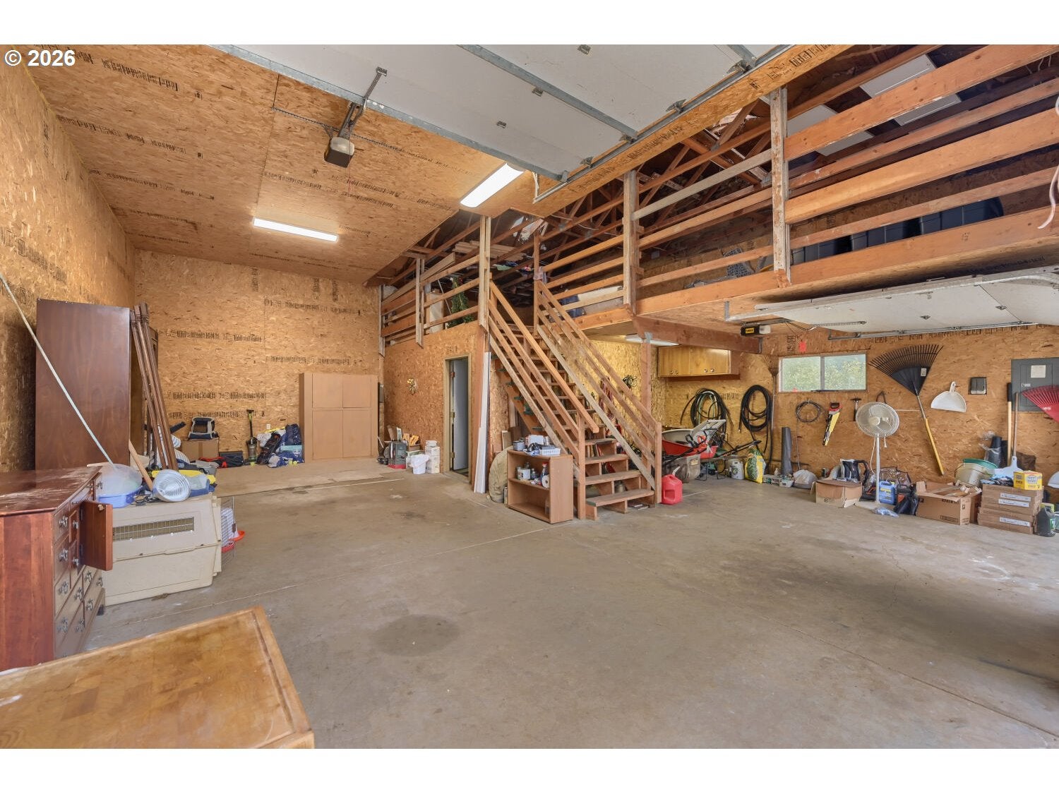 Milwaukie, Oregon, 97267, United States, 5 Bedrooms Bedrooms, ,4 BathroomsBathrooms,Residential,Active,2044550