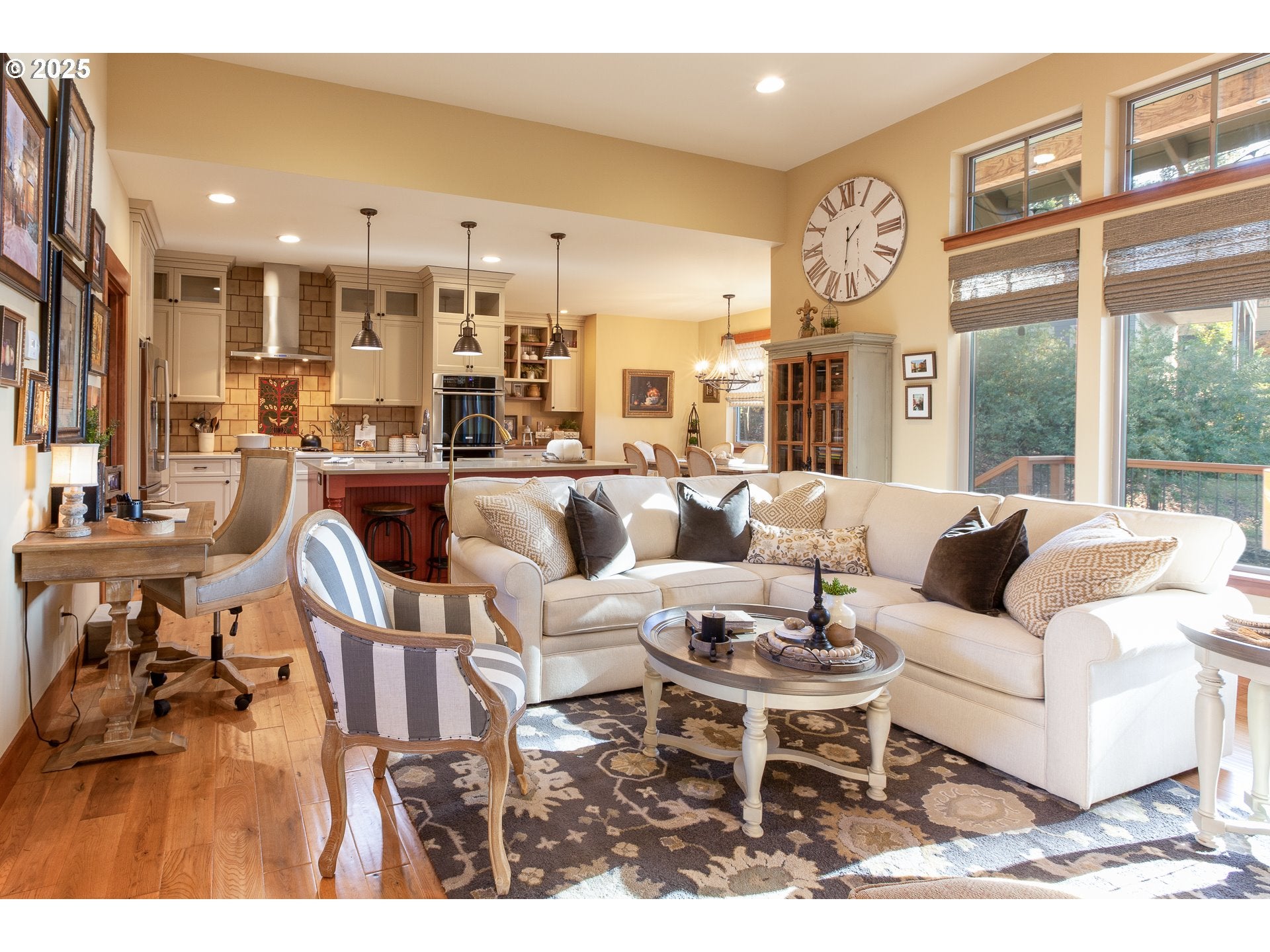 White Salmon, Washington, 98672, United States, 3 Bedrooms Bedrooms, ,3 BathroomsBathrooms,Residential,Active,2006771