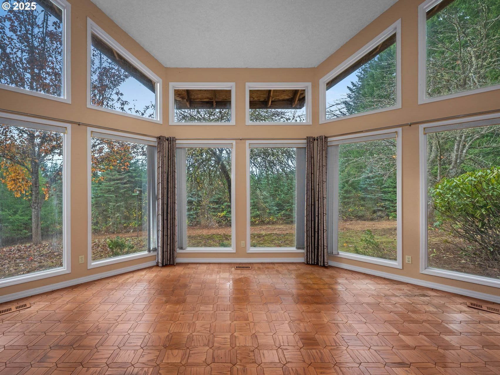 North Plains, Oregon, 97133, United States, 3 Bedrooms Bedrooms, ,3 BathroomsBathrooms,Residential,Active,1997570