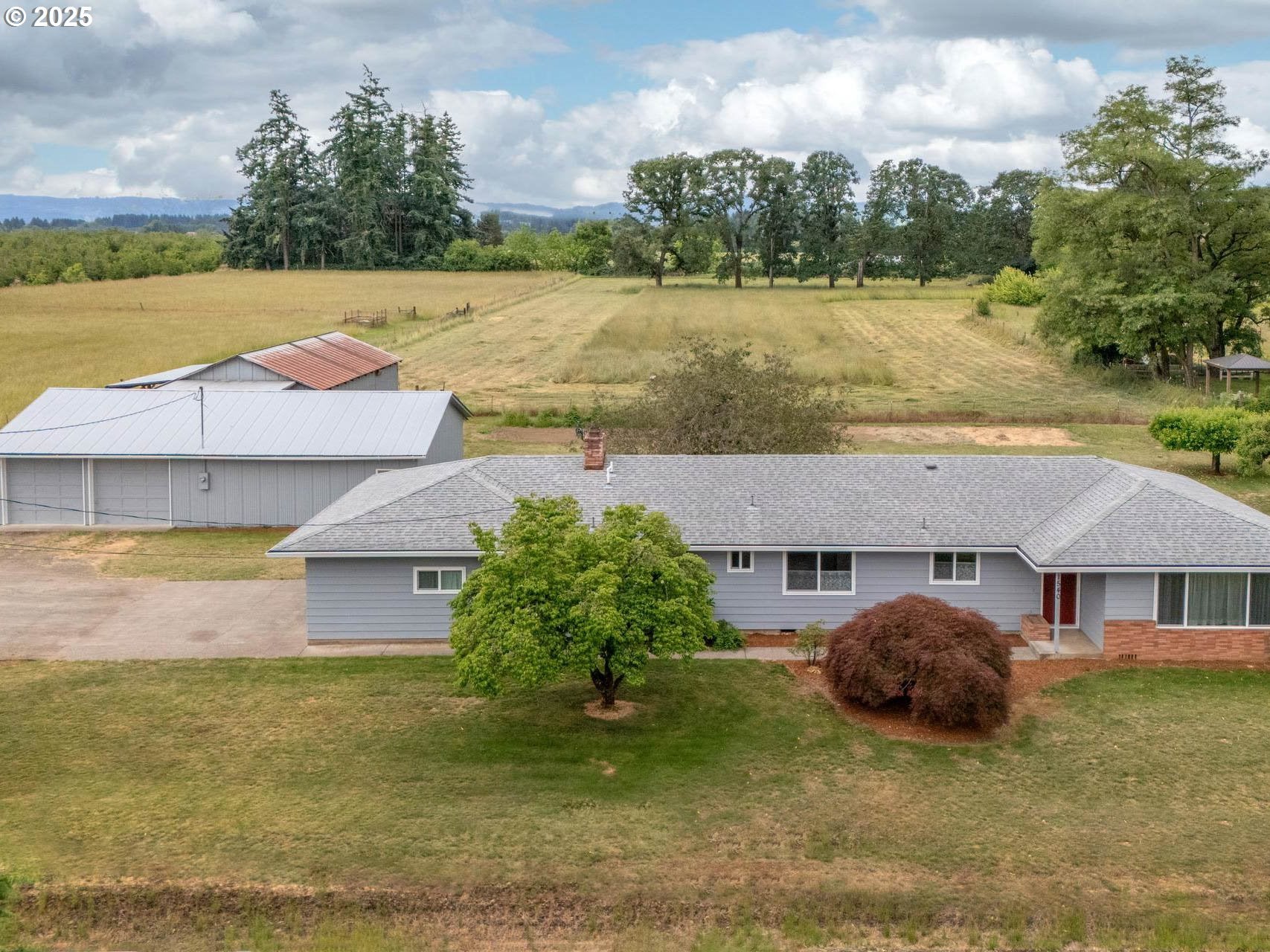 Hillsboro, Oregon, 97123, United States, 3 Bedrooms Bedrooms, ,2 BathroomsBathrooms,Residential,Active,1849541