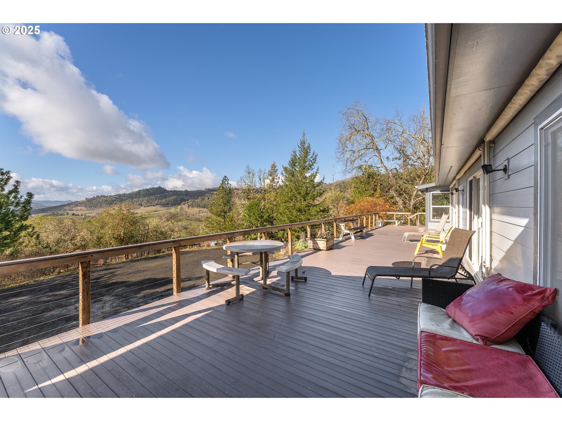 Roseburg, Oregon, 97470, United States, 4 Bedrooms Bedrooms, ,3 BathroomsBathrooms,Residential,Active,1701656