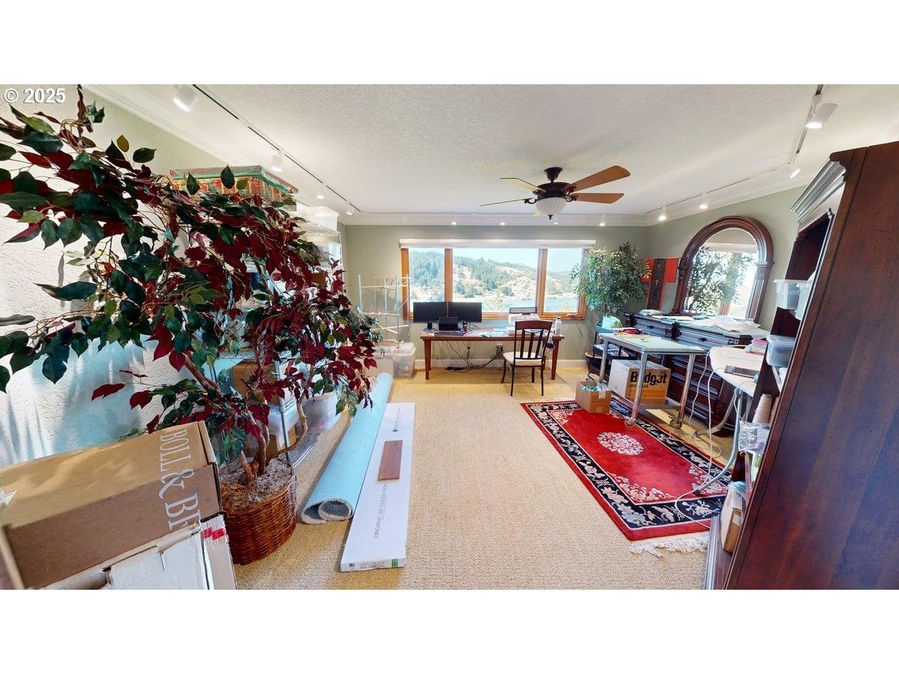 Gold Beach, Oregon, 97444, United States, 4 Bedrooms Bedrooms, ,3 BathroomsBathrooms,Residential,Active,1913016