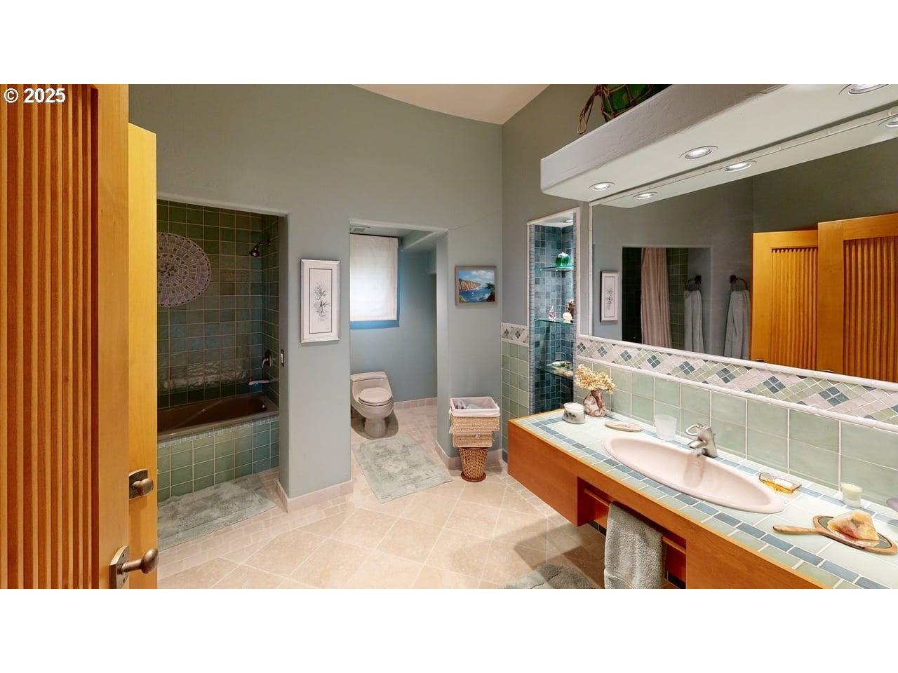 Gold Beach, Oregon, 97444, United States, 3 Bedrooms Bedrooms, ,6 BathroomsBathrooms,Residential,Active,1953281