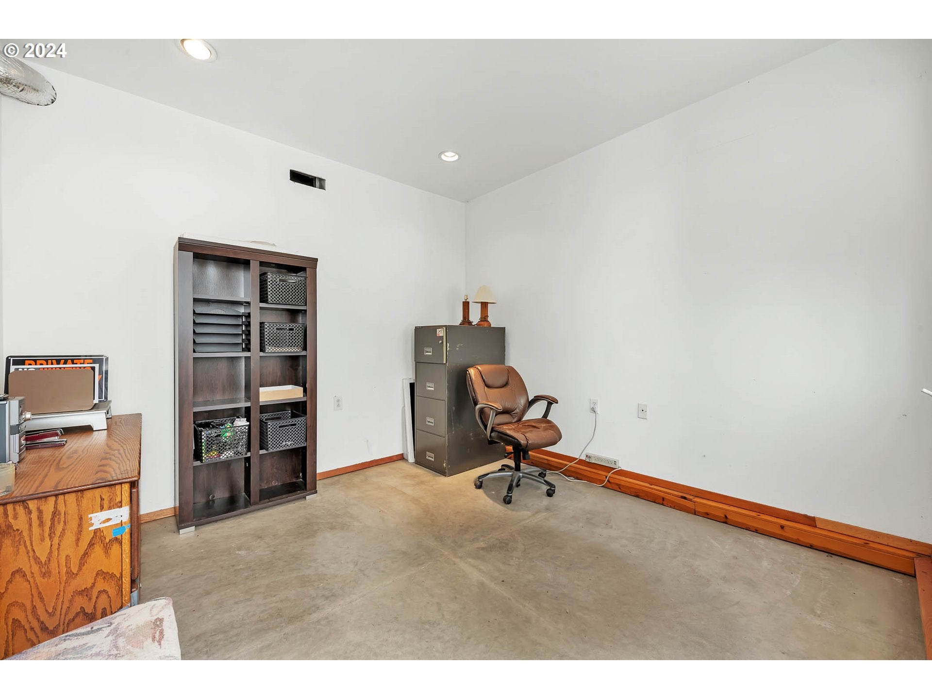 Pleasant Hill, Oregon, 97455, United States, ,3 BathroomsBathrooms,Residential,Active,1704809