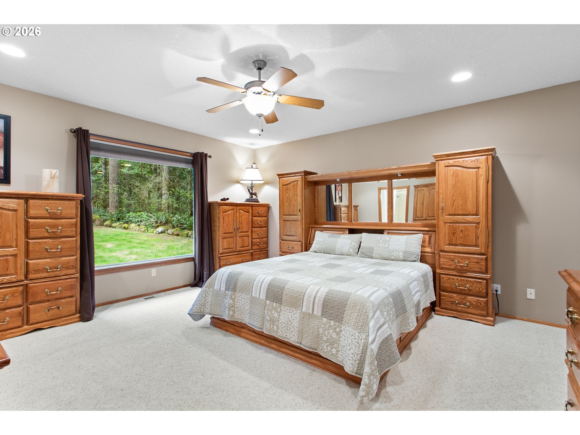 Corbett, Oregon, 97019, United States, 3 Bedrooms Bedrooms, ,3 BathroomsBathrooms,Residential,Active,2043115