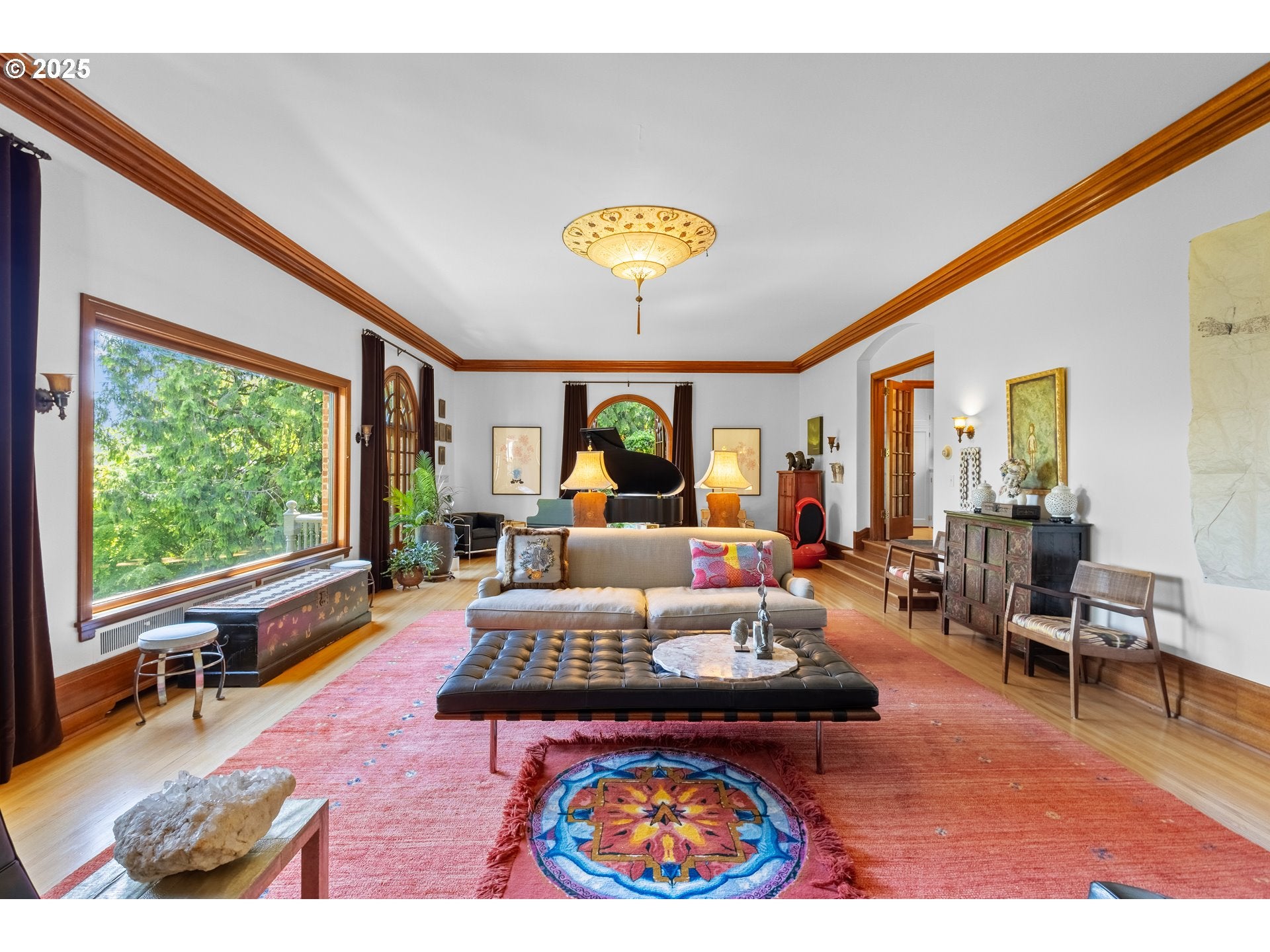 Portland, Oregon, 97239, United States, 4 Bedrooms Bedrooms, ,5 BathroomsBathrooms,Residential,Active,1772733