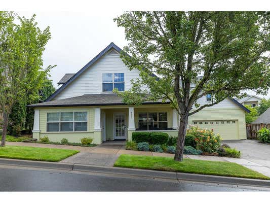 827 MEADOW BUTTE LOOP, EUGENE, OR 97401, photo 3 of 32