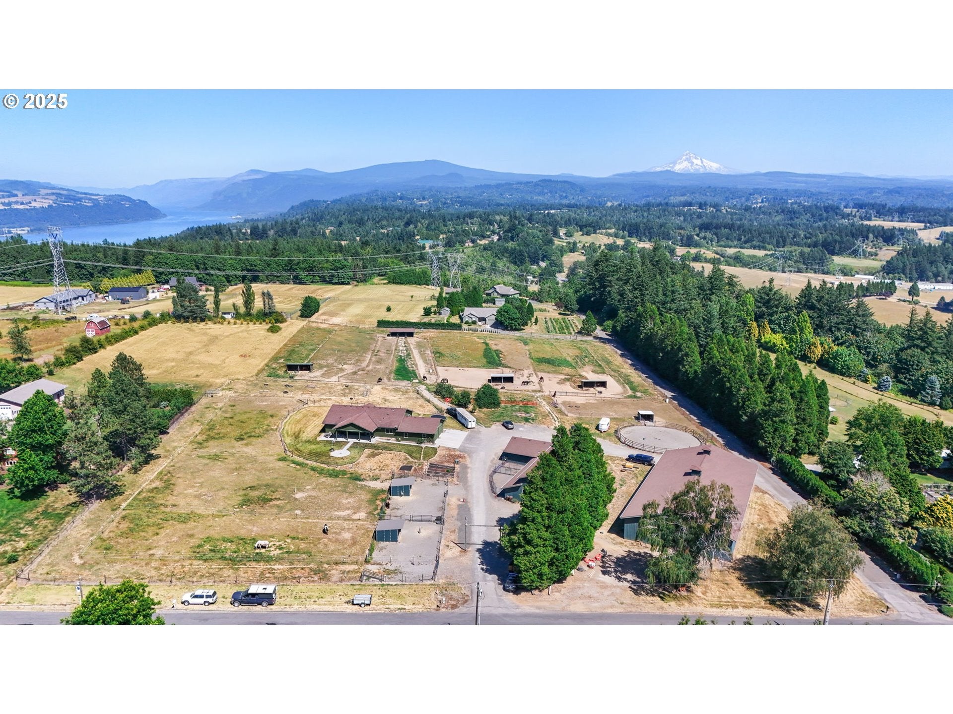 Troutdale, Oregon, 97060, United States, 4 Bedrooms Bedrooms, ,3 BathroomsBathrooms,Residential,Active,1898028