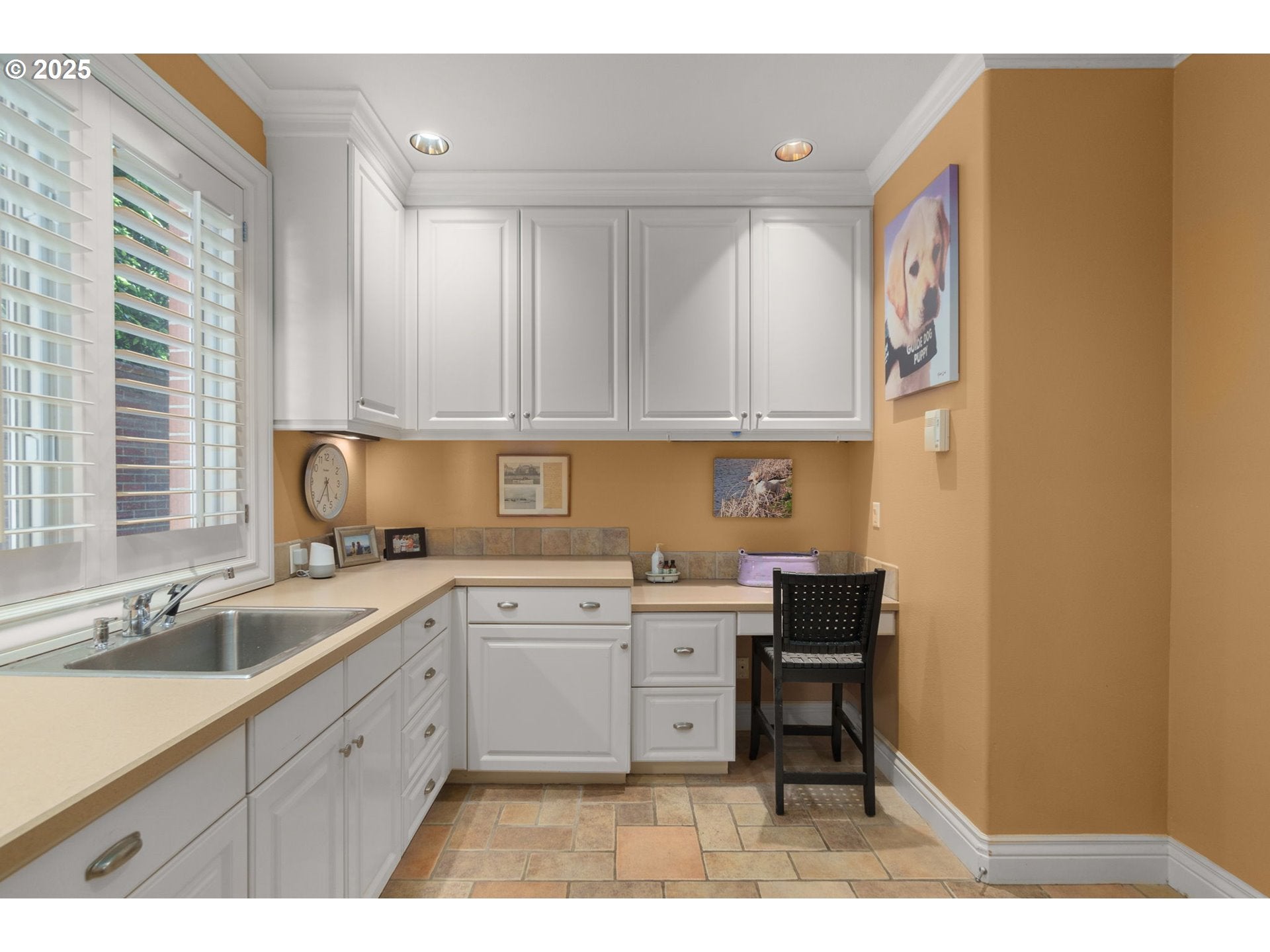 Portland, Oregon, 97229, United States, 5 Bedrooms Bedrooms, ,6 BathroomsBathrooms,Residential,Active,1894169