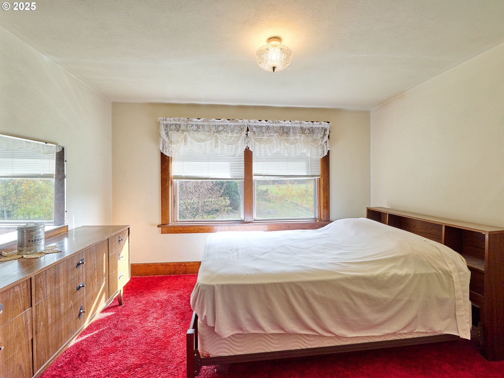 Molalla, Oregon, 97038, United States, 3 Bedrooms Bedrooms, ,2 BathroomsBathrooms,Residential,Active,1988718