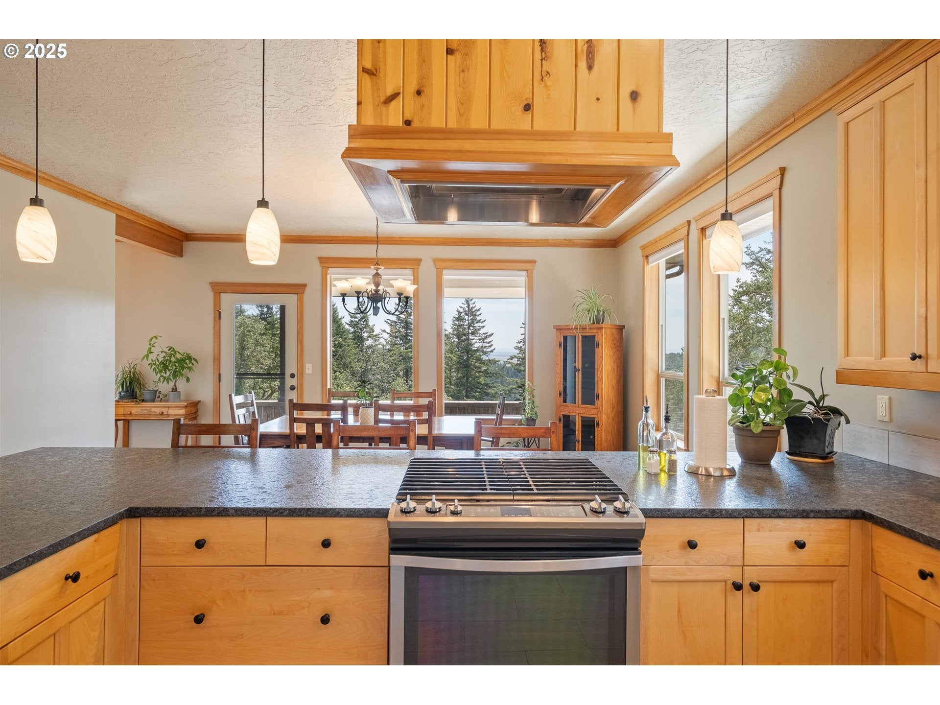 Brownsville, Oregon, 97327, United States, 4 Bedrooms Bedrooms, ,4 BathroomsBathrooms,Residential,Active,1863465