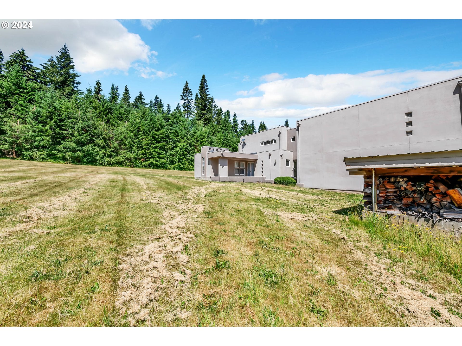 Pleasant Hill, Oregon, 97455, United States, ,3 BathroomsBathrooms,Residential,Active,1704809