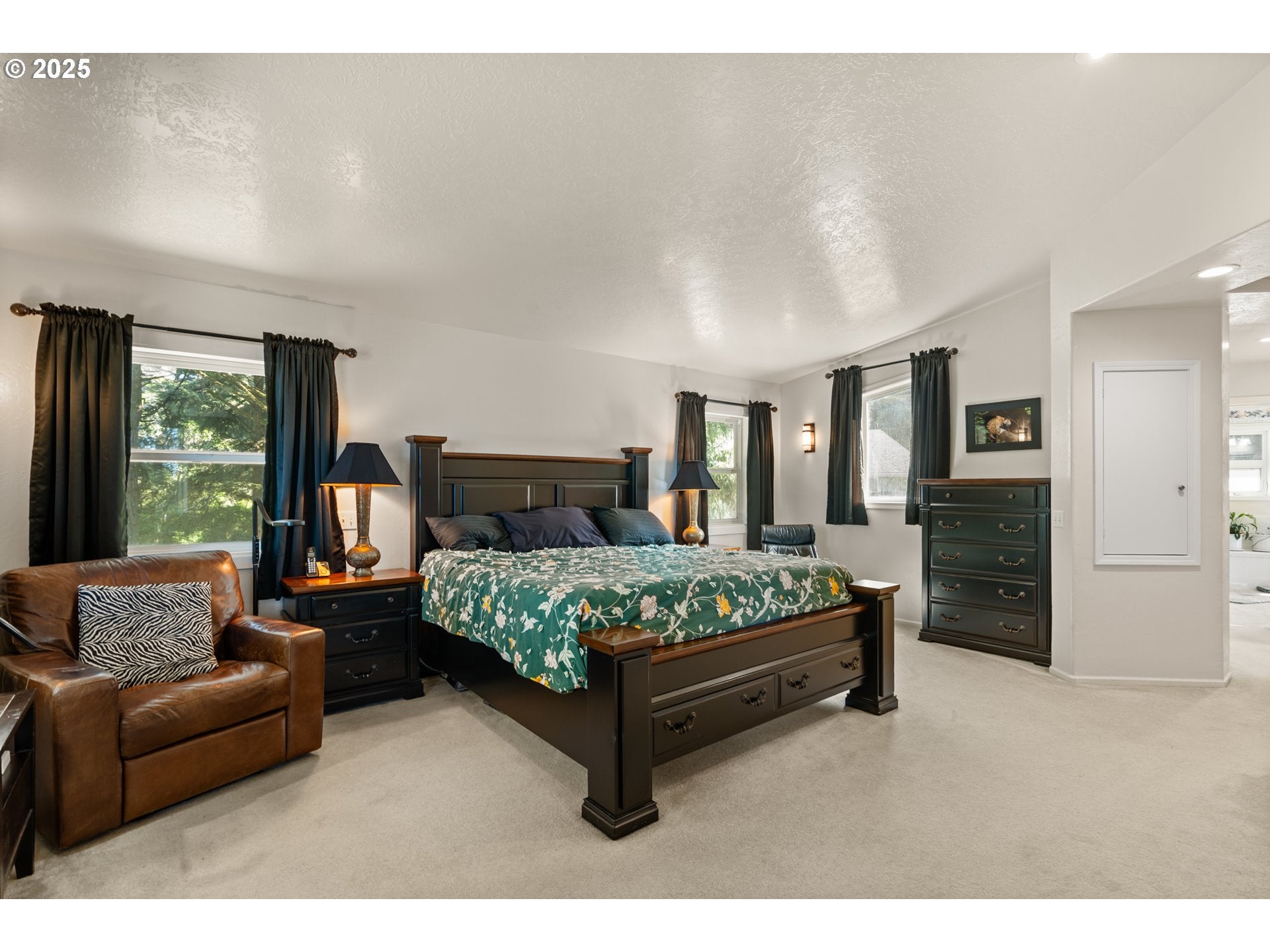 Gold Beach, Oregon, 97444, United States, 5 Bedrooms Bedrooms, ,4 BathroomsBathrooms,Residential,Active,2000208