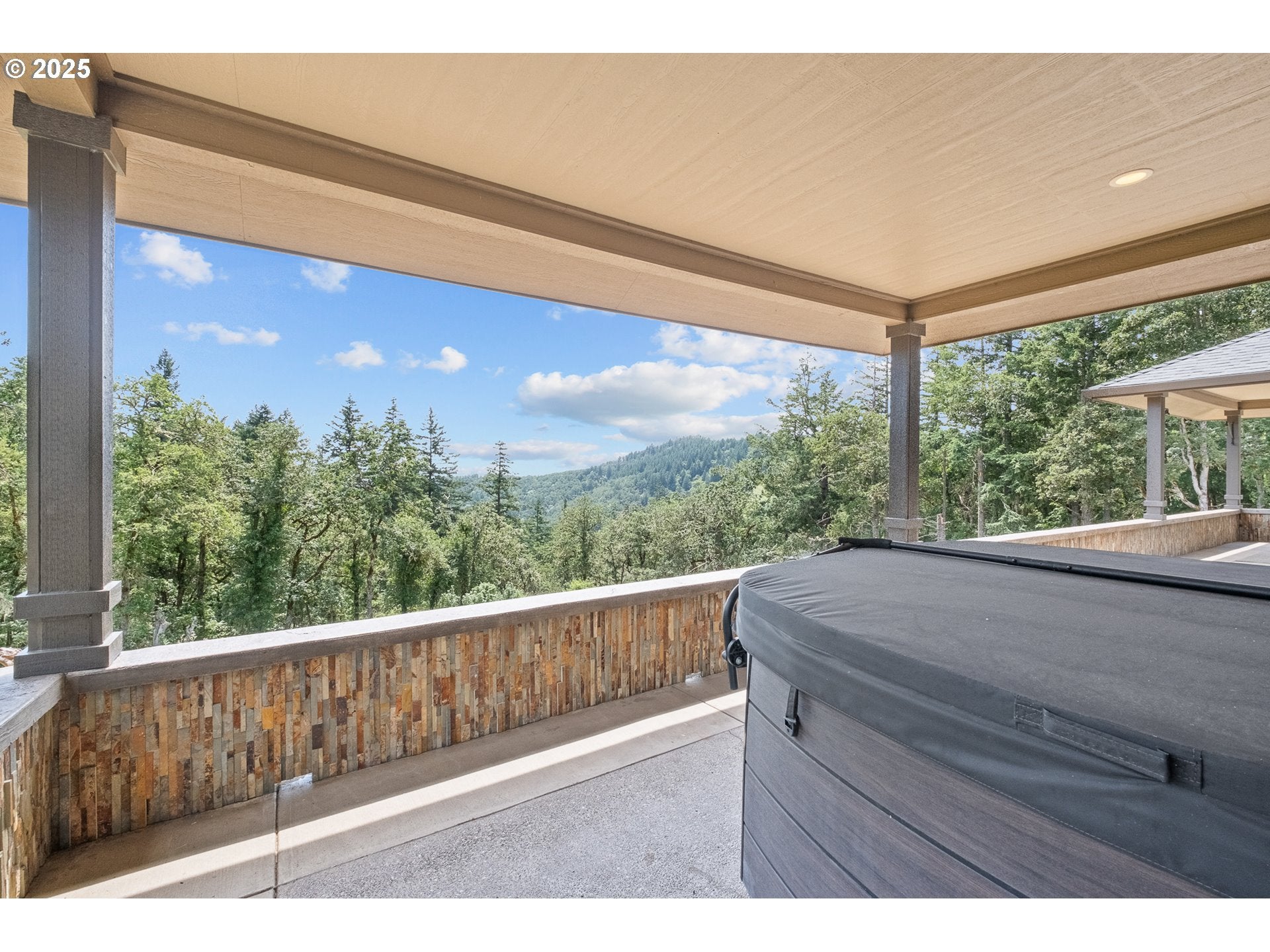 Brownsville, Oregon, 97327, United States, 4 Bedrooms Bedrooms, ,4 BathroomsBathrooms,Residential,Active,1863465