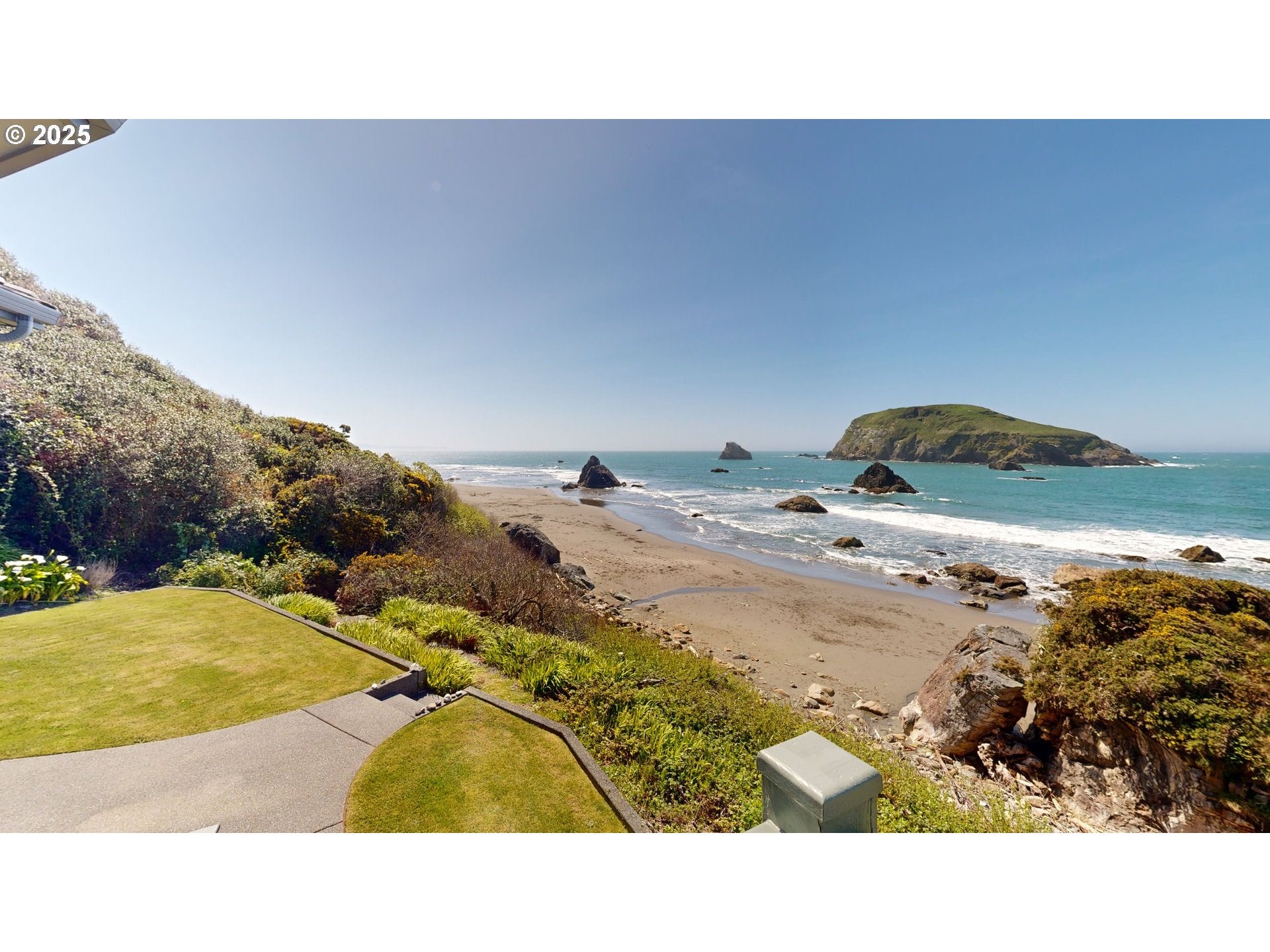 Brookings, Oregon, 97415, United States, 3 Bedrooms Bedrooms, ,4 BathroomsBathrooms,Residential,Active,1773505
