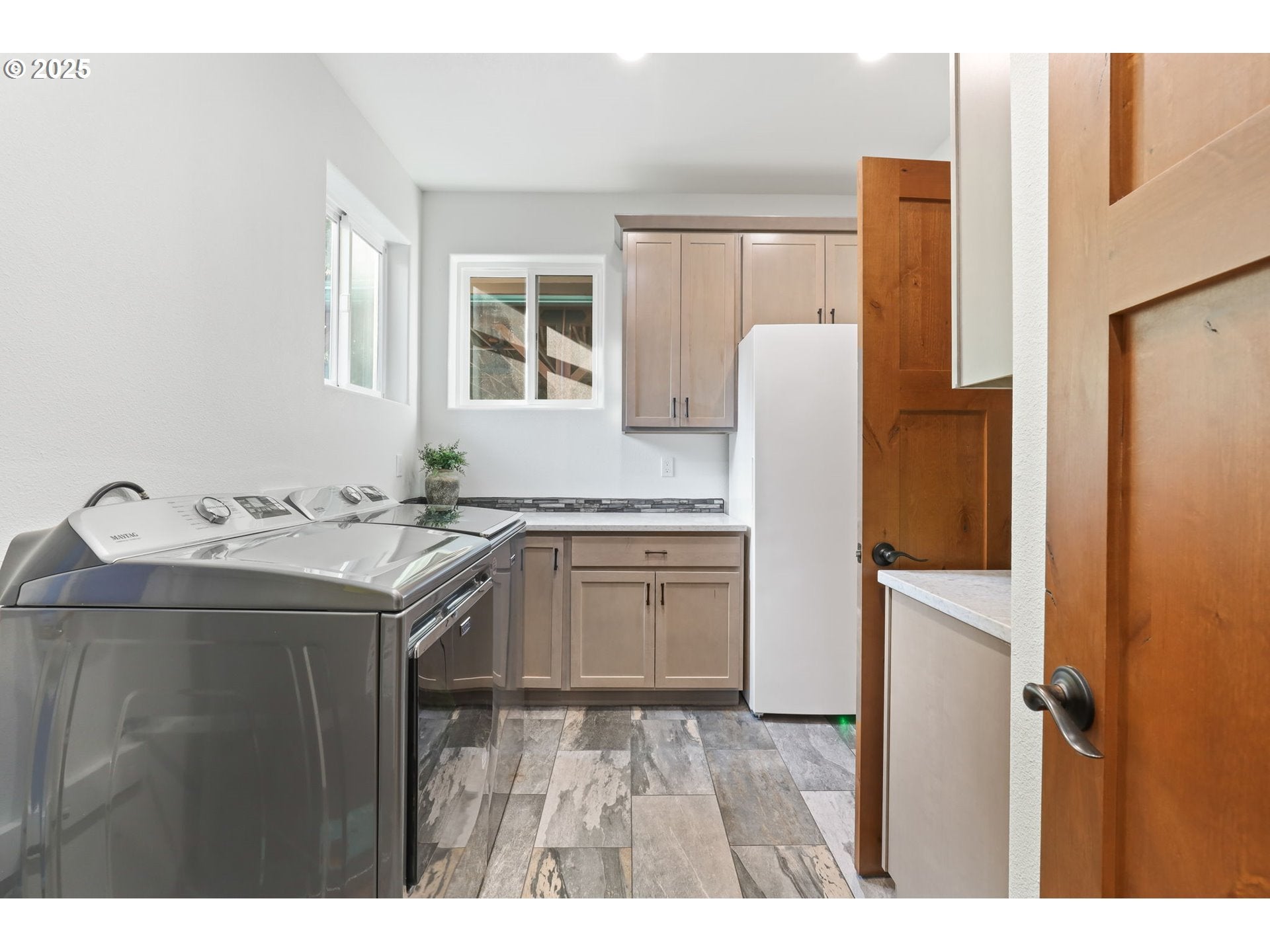 Estacada, Oregon, 97023, United States, 3 Bedrooms Bedrooms, ,3 BathroomsBathrooms,Residential,Active,1893218