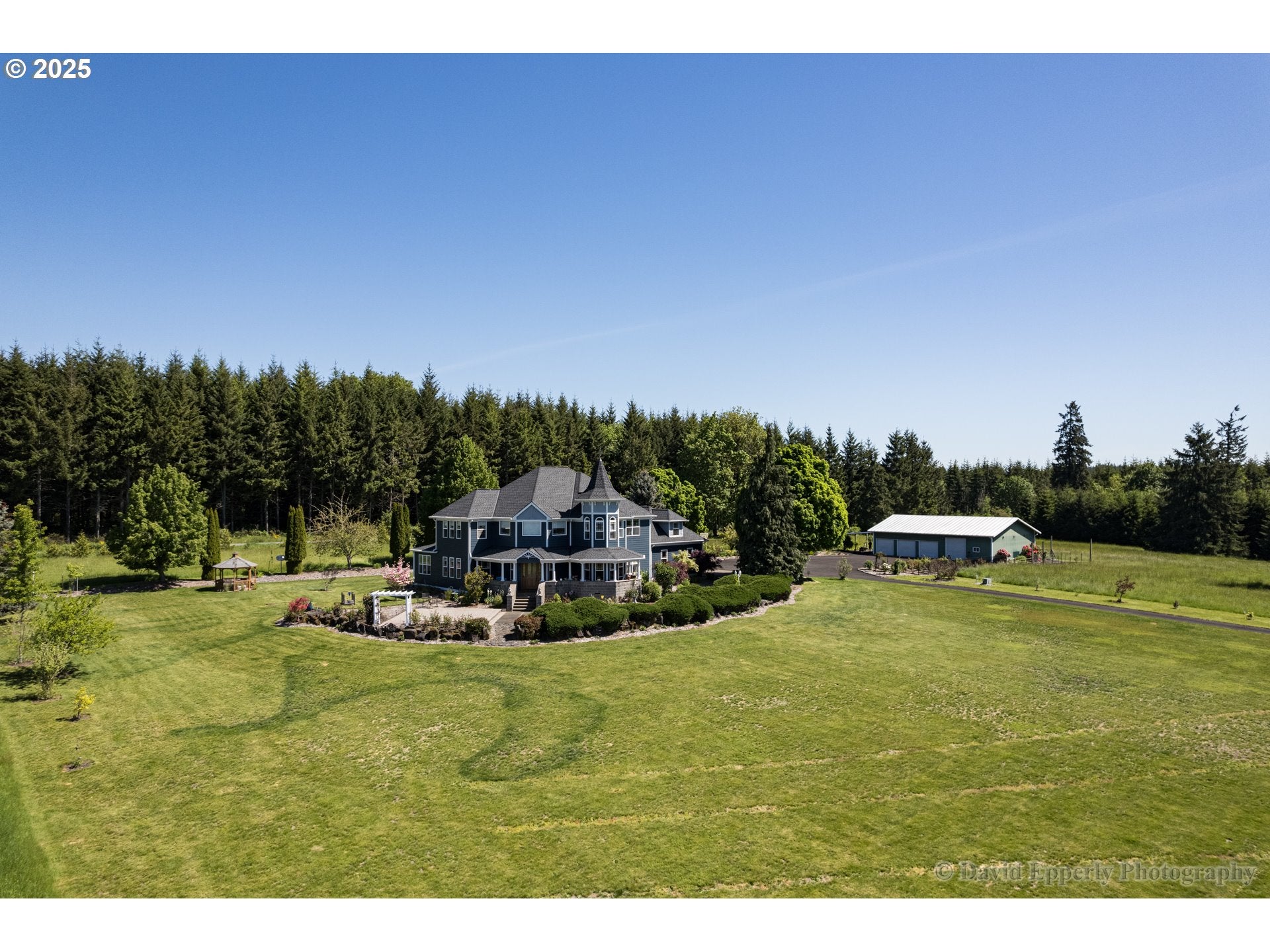 St. Helens, Oregon, 97051, United States, 5 Bedrooms Bedrooms, ,5 BathroomsBathrooms,Residential,Active,1972199