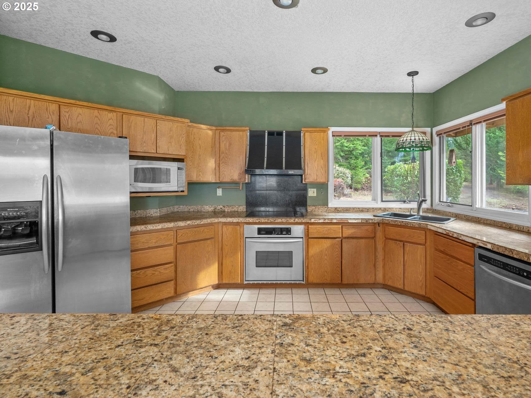 North Plains, Oregon, 97133, United States, 3 Bedrooms Bedrooms, ,3 BathroomsBathrooms,Residential,Active,1997570