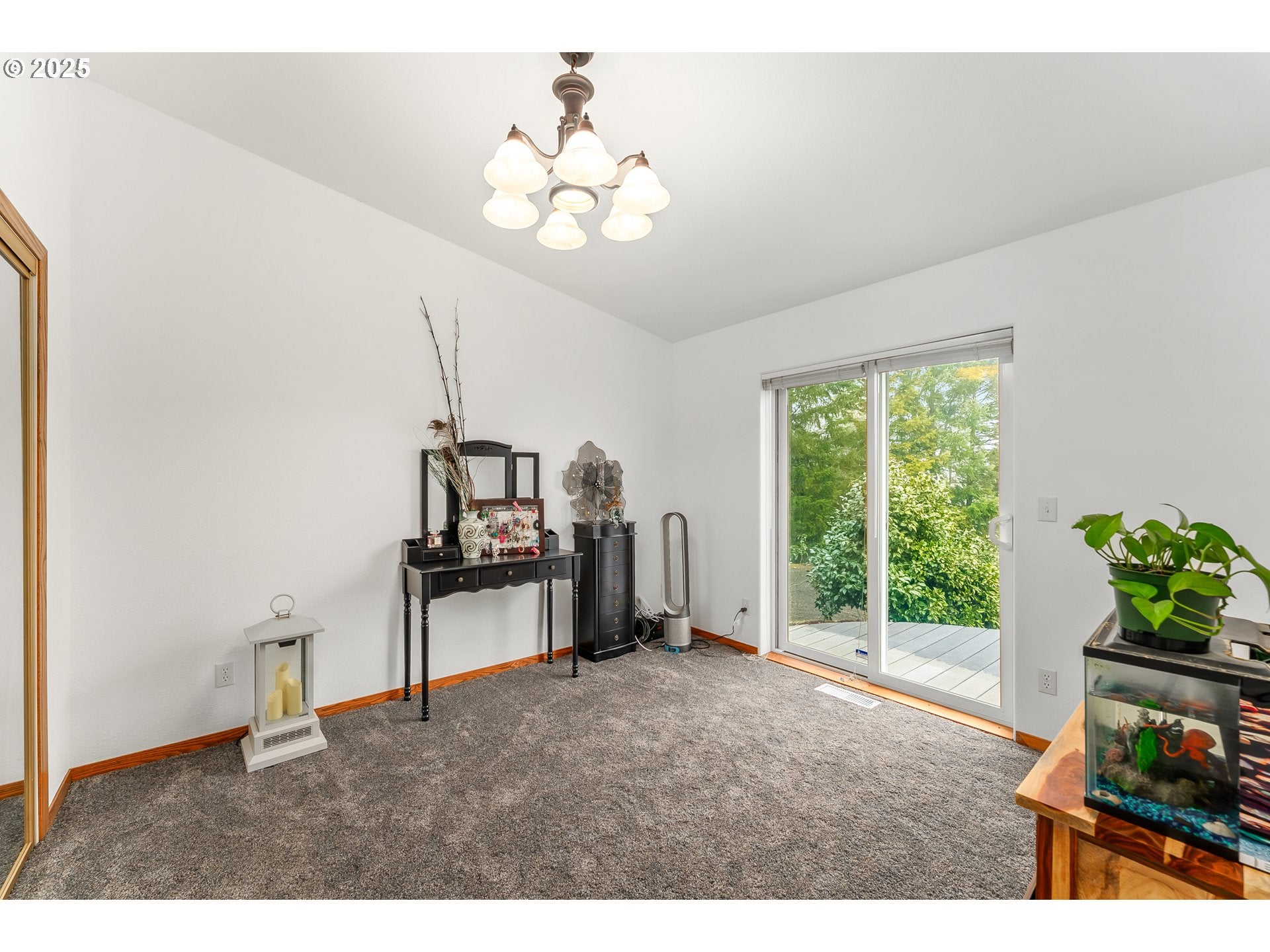 Roseburg, Oregon, 97470, United States, 4 Bedrooms Bedrooms, ,3 BathroomsBathrooms,Residential,Active,1701656