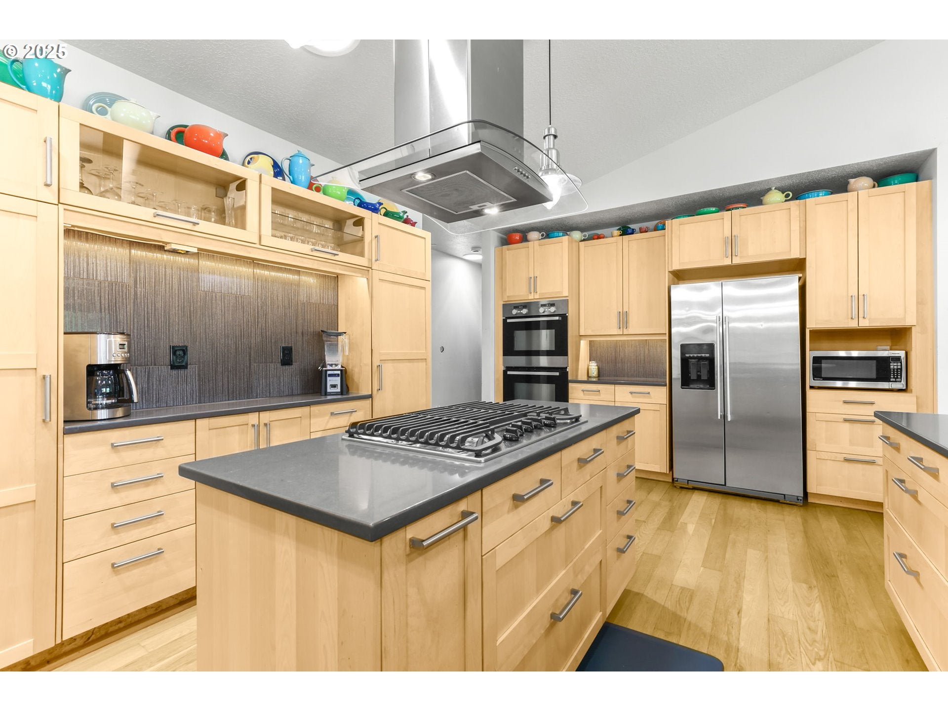 Troutdale, Oregon, 97060, United States, 4 Bedrooms Bedrooms, ,3 BathroomsBathrooms,Residential,Active,1898028