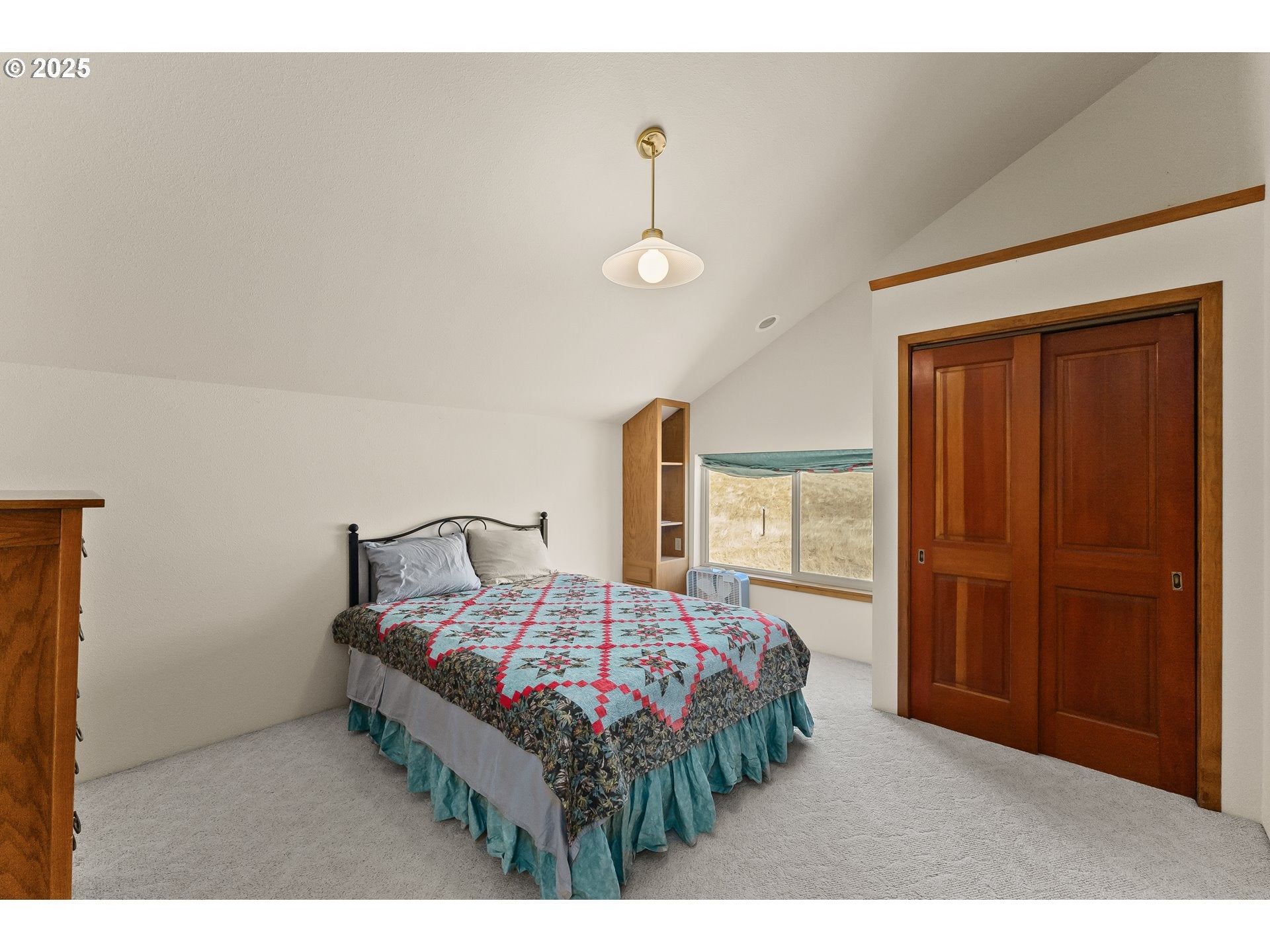 Canyonville, Oregon, 97417, United States, 3 Bedrooms Bedrooms, ,2 BathroomsBathrooms,Residential,Active,1909832