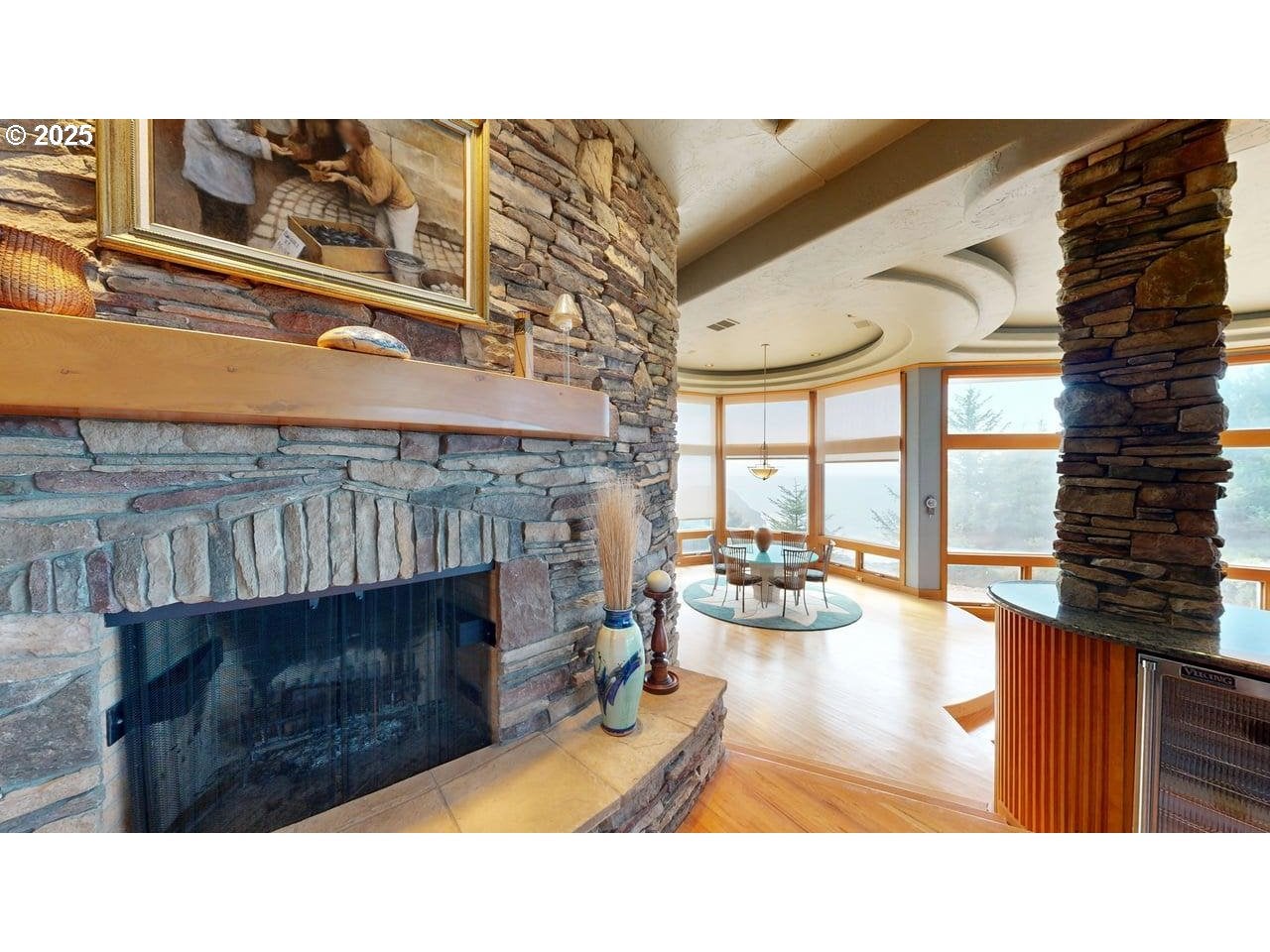 Gold Beach, Oregon, 97444, United States, 3 Bedrooms Bedrooms, ,6 BathroomsBathrooms,Residential,Active,1953281