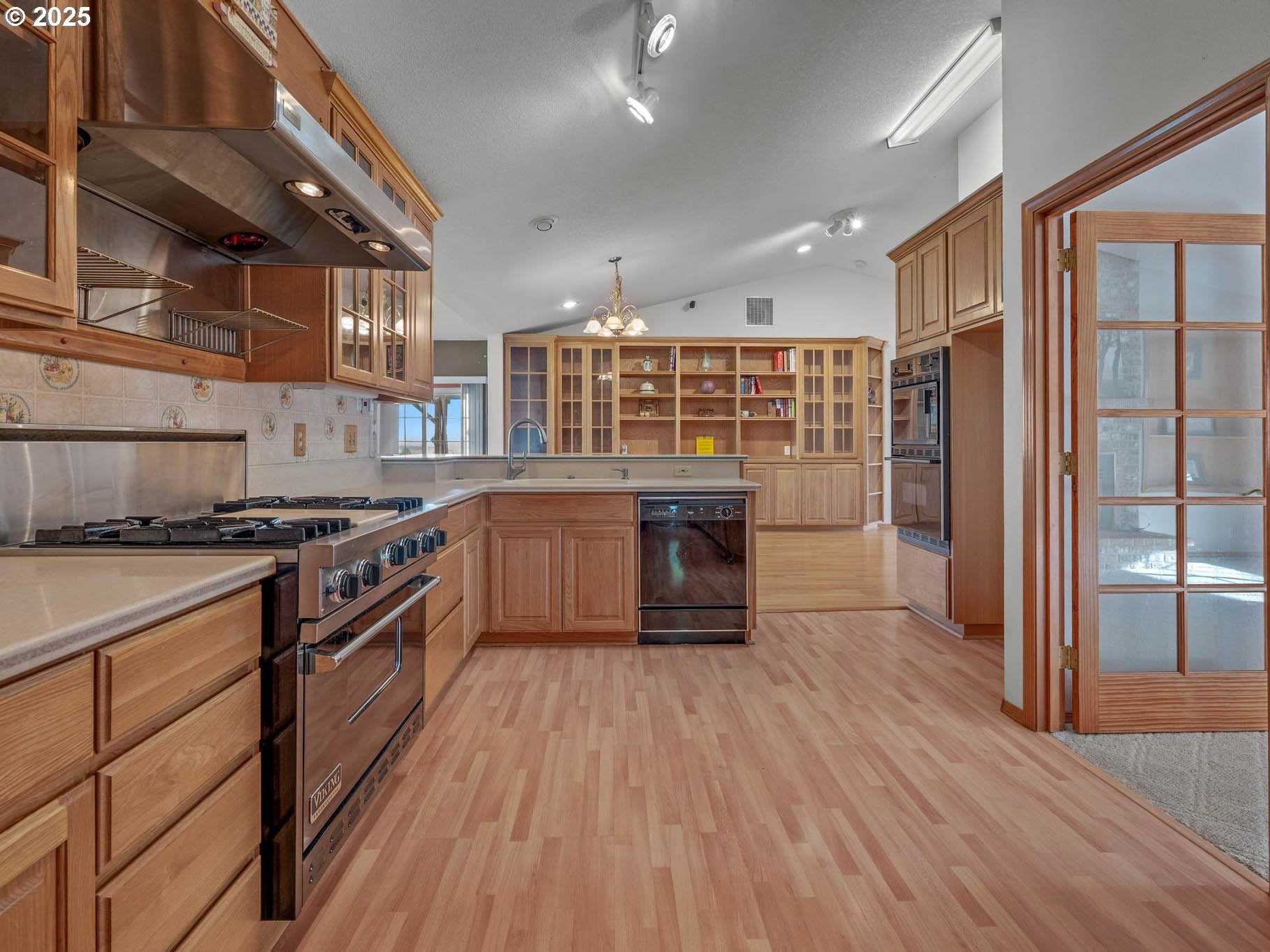 North Plains, Oregon, 97133, United States, 5 Bedrooms Bedrooms, ,4 BathroomsBathrooms,Residential,Active,1764071