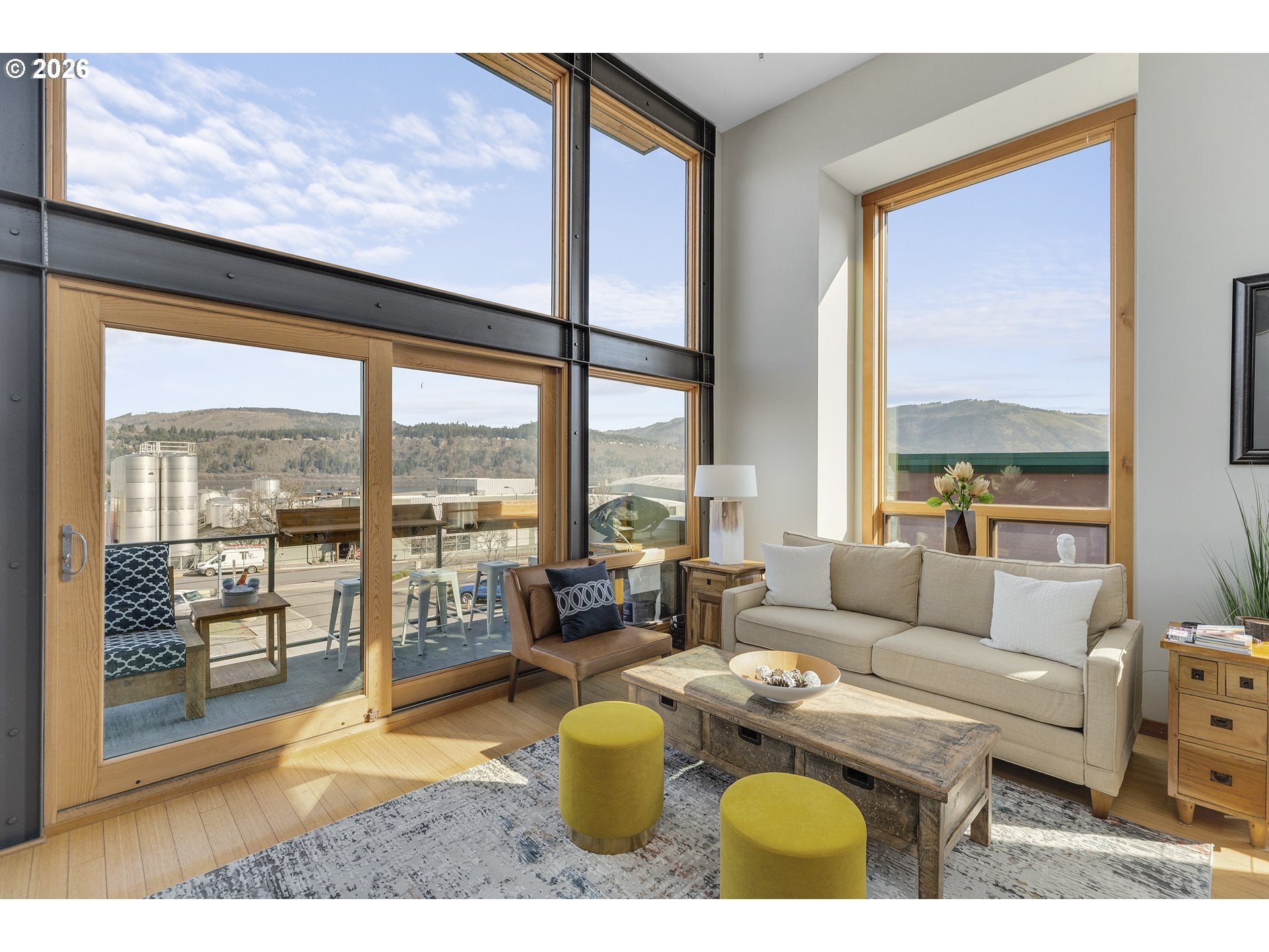 Hood River, Oregon, 97031, United States, 3 Bedrooms Bedrooms, ,3 BathroomsBathrooms,Residential,Active,2008720