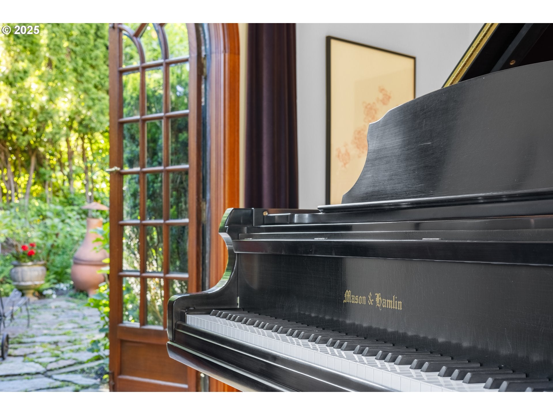 Portland, Oregon, 97239, United States, 4 Bedrooms Bedrooms, ,5 BathroomsBathrooms,Residential,Active,1772733