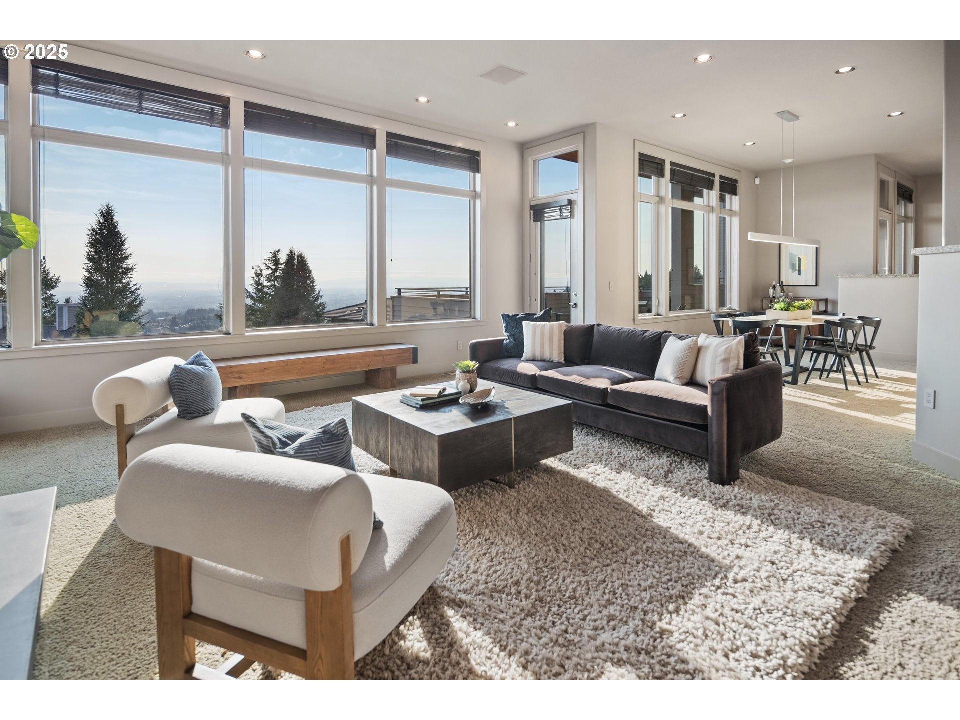 Portland, Oregon, 97229, United States, 4 Bedrooms Bedrooms, ,4 BathroomsBathrooms,Residential,Active,1945335