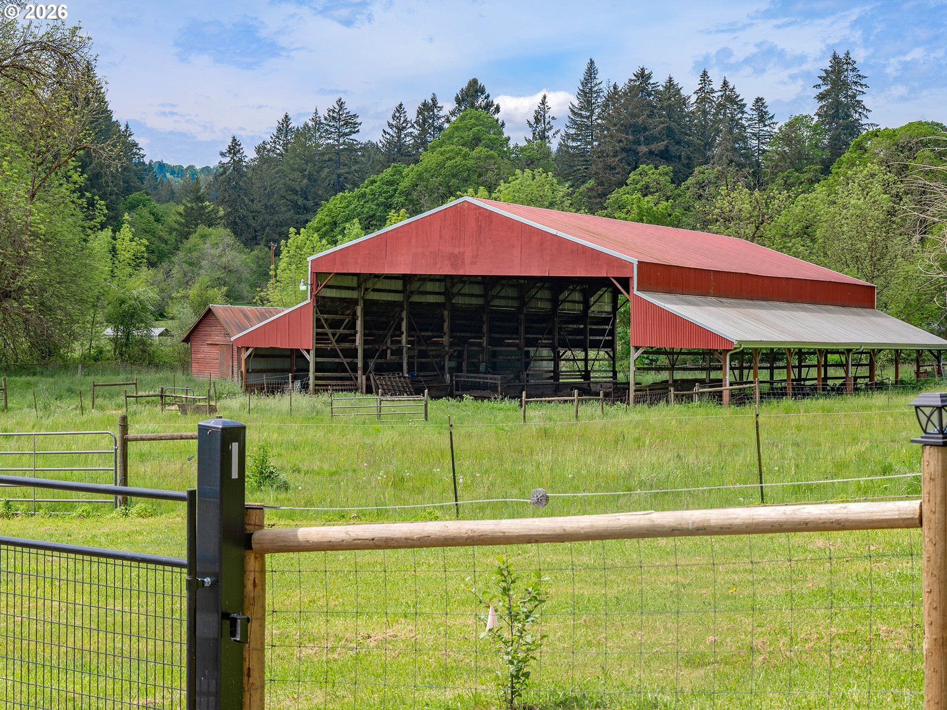 Yamhill, Oregon, 97148, United States, 4 Bedrooms Bedrooms, ,4 BathroomsBathrooms,Residential,Active,2044545