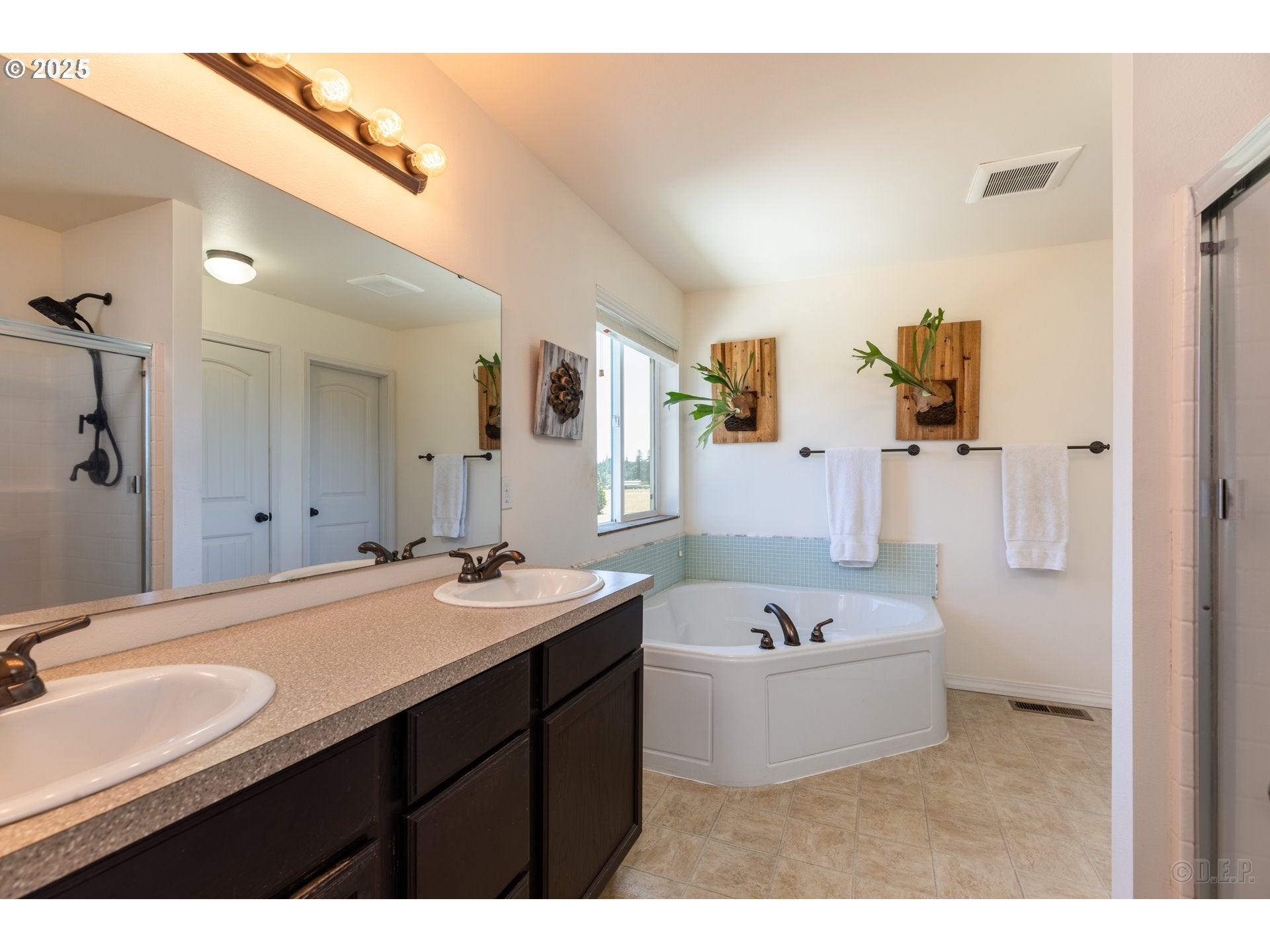 St. Helens, Oregon, 97051, United States, ,4 BathroomsBathrooms,Residential,Active,1888504