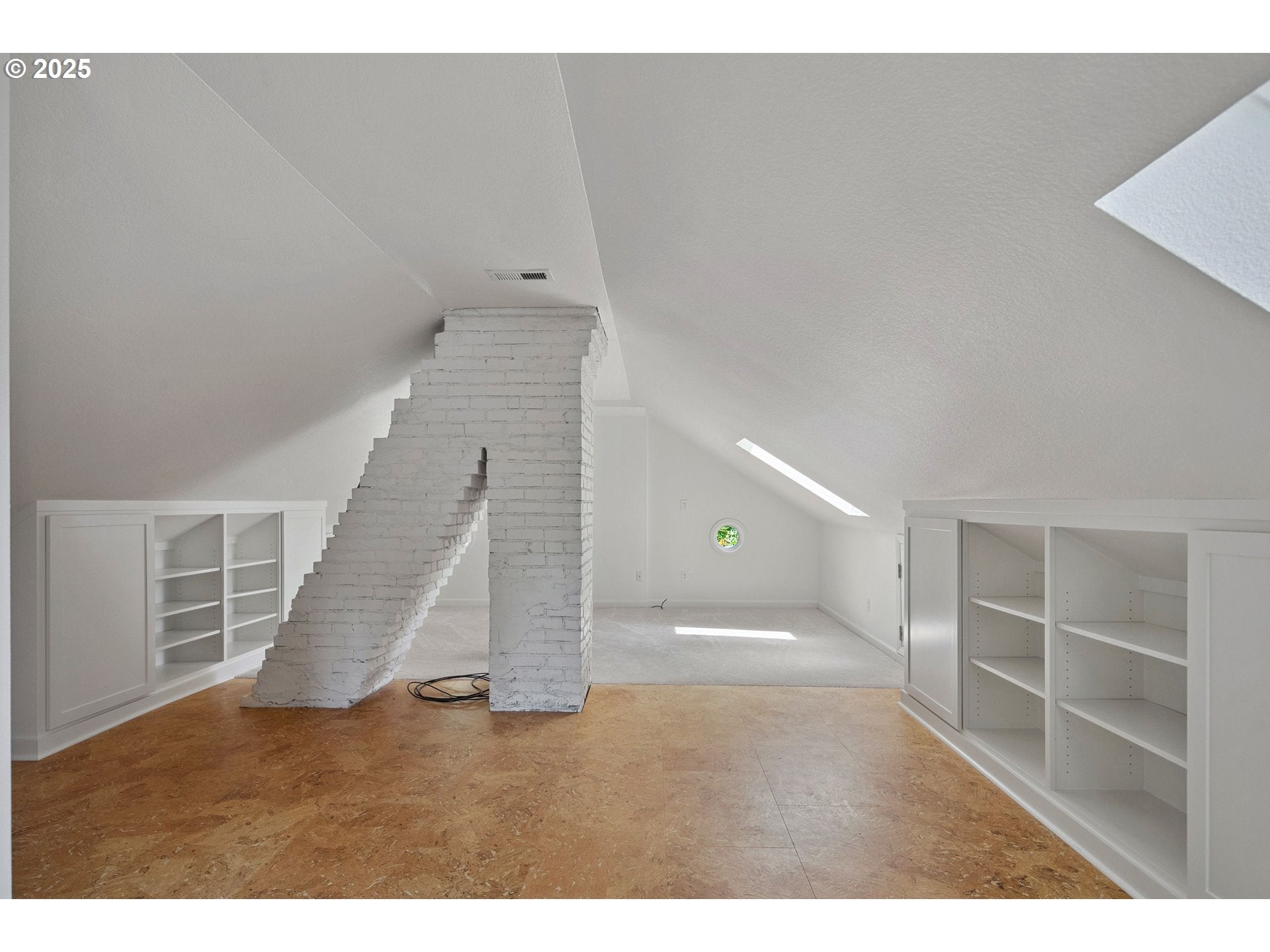 Lake Oswego, Oregon, 97034, United States, ,3 BathroomsBathrooms,Residential,Active,1899903
