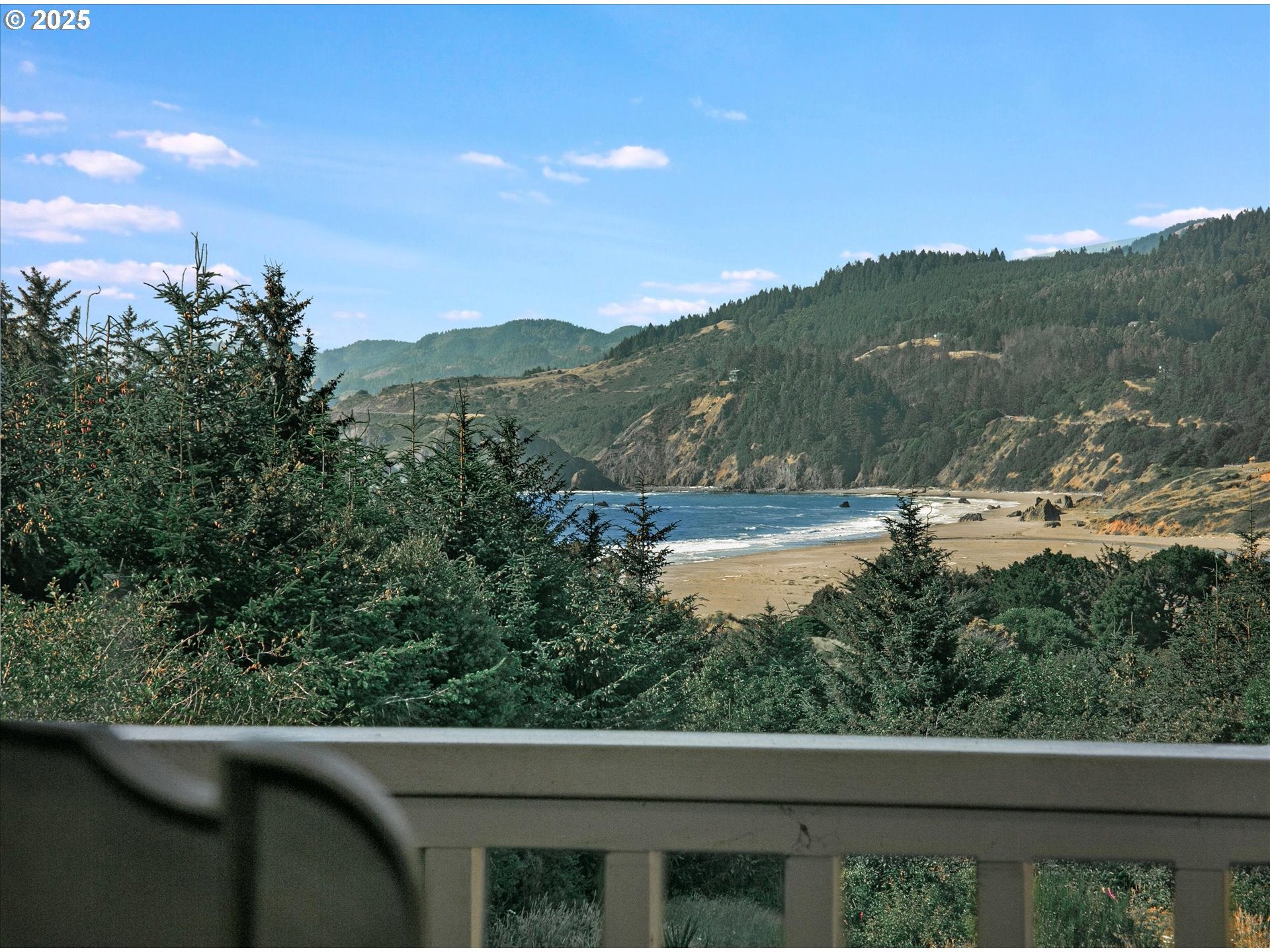 Gold Beach, Oregon, 97444, United States, 4 Bedrooms Bedrooms, ,5 BathroomsBathrooms,Residential,Active,1899243
