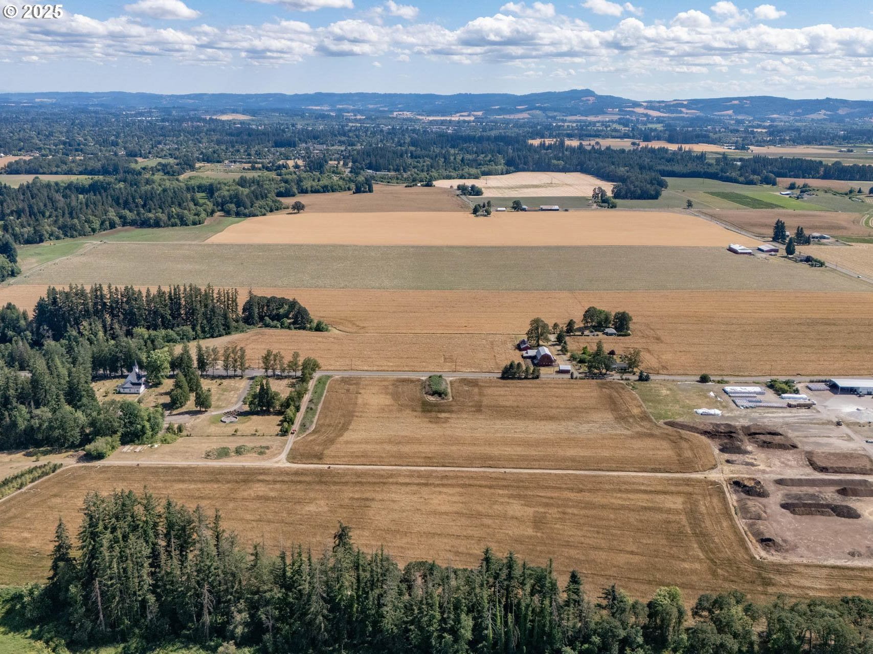 Hillsboro, Oregon, 97124, United States, 2 Bedrooms Bedrooms, ,1 BathroomBathrooms,Residential,Active,1899210