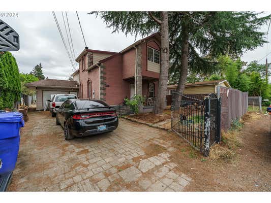 8334 SE SHERRETT ST, PORTLAND, OR 97266 - Image 1