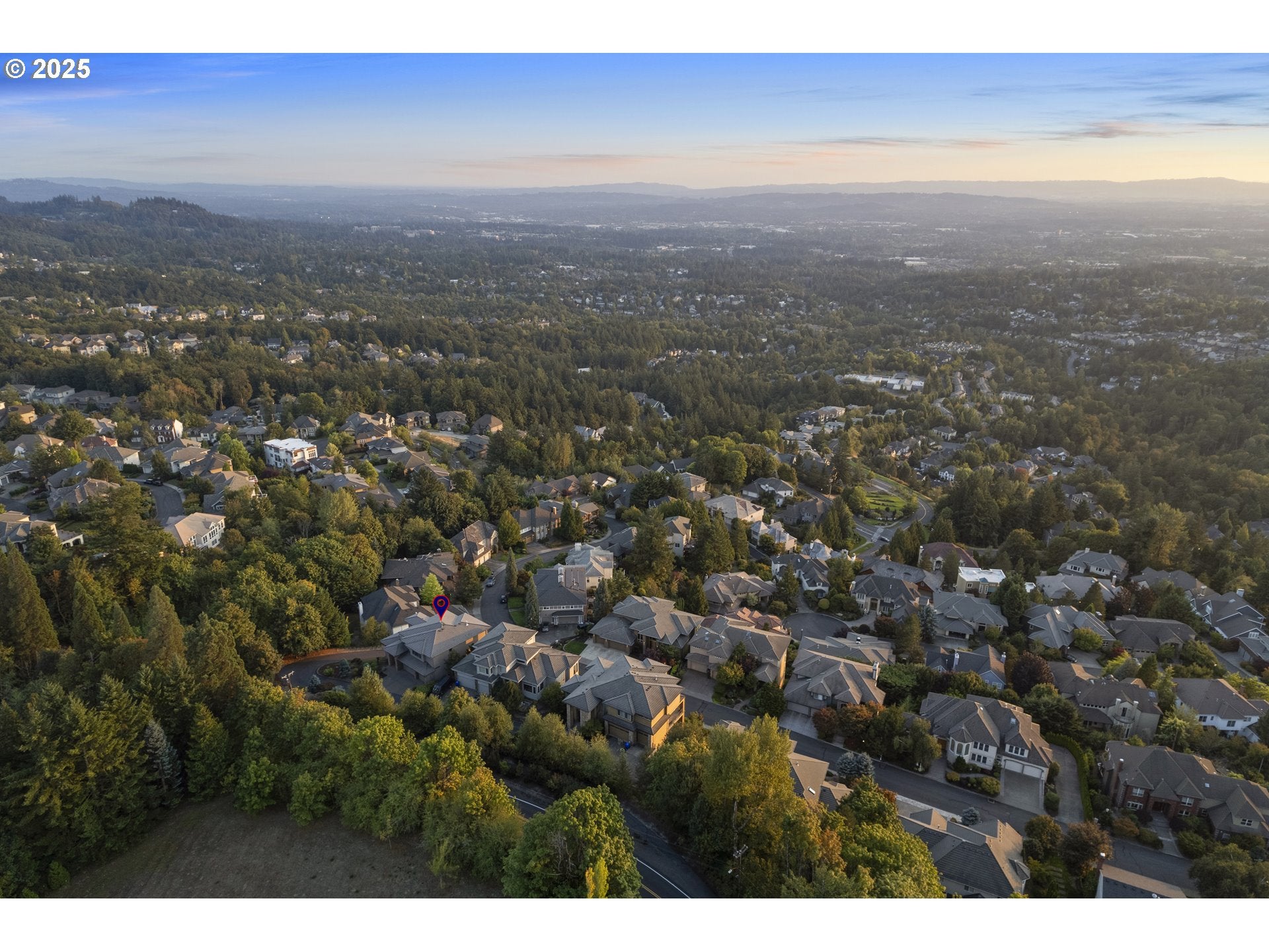 Portland, Oregon, 97229, United States, 4 Bedrooms Bedrooms, ,4 BathroomsBathrooms,Residential,Active,1945335
