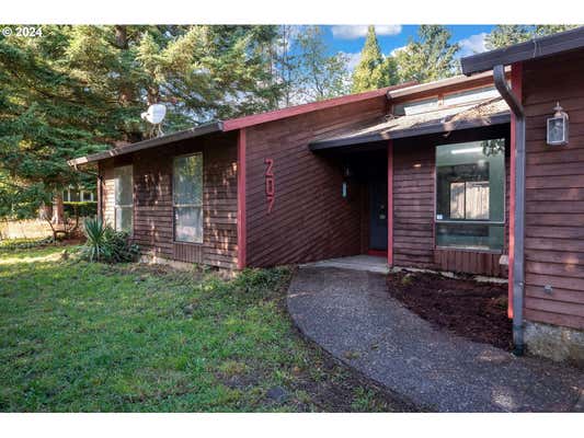 207 NE 156TH AVE, PORTLAND, OR 97230 - Image 1