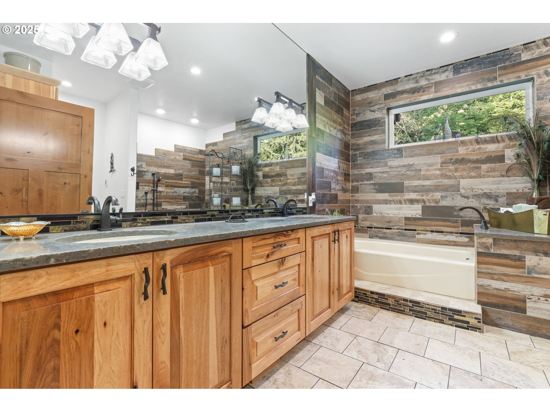 Estacada, Oregon, 97023, United States, 3 Bedrooms Bedrooms, ,3 BathroomsBathrooms,Residential,Active,1893218