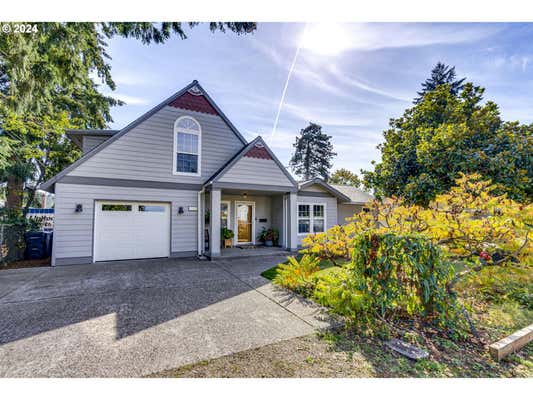 555 E EXETER ST, GLADSTONE, OR 97027 - Image 1