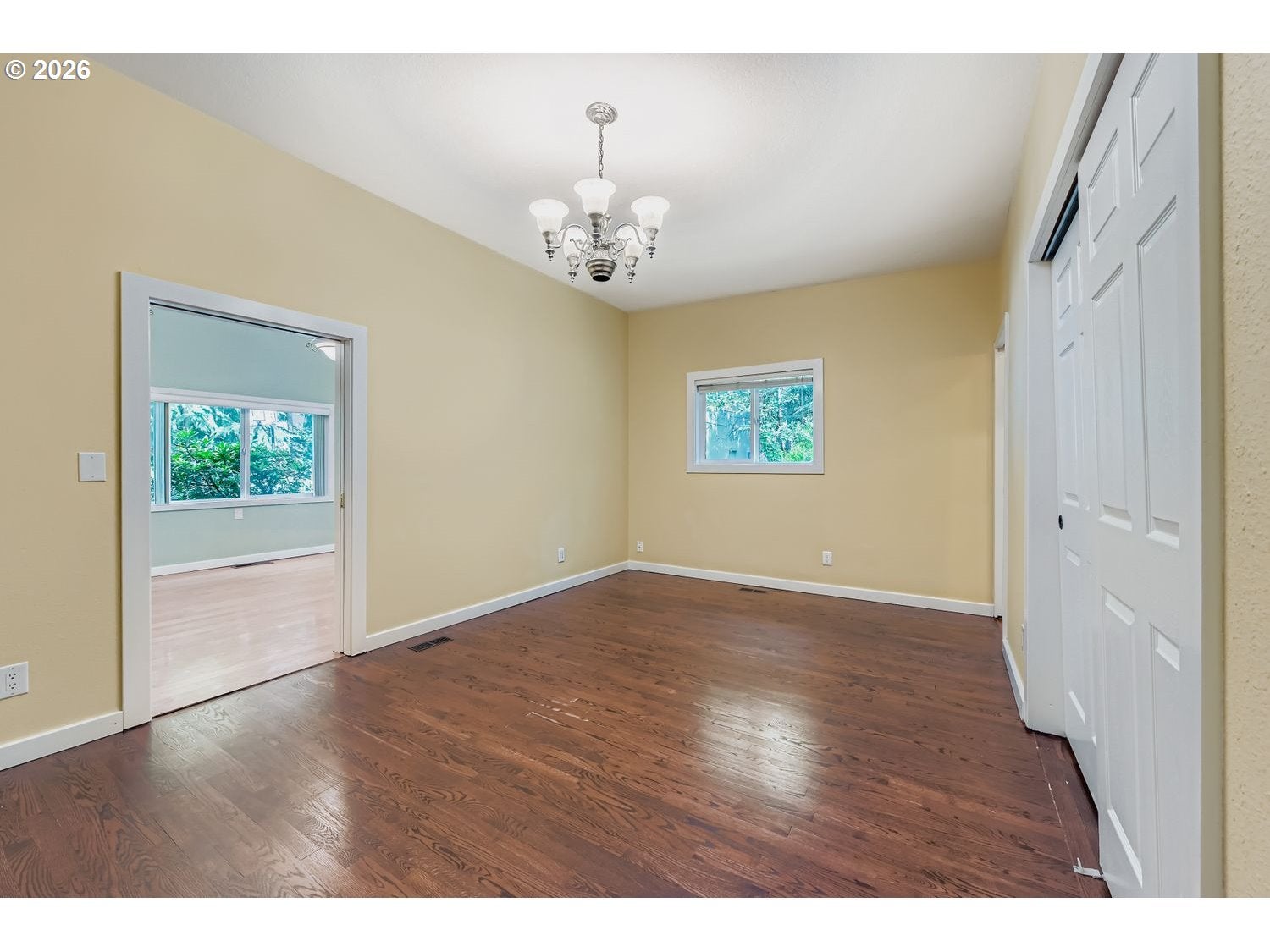 Milwaukie, Oregon, 97267, United States, 5 Bedrooms Bedrooms, ,4 BathroomsBathrooms,Residential,Active,2044550