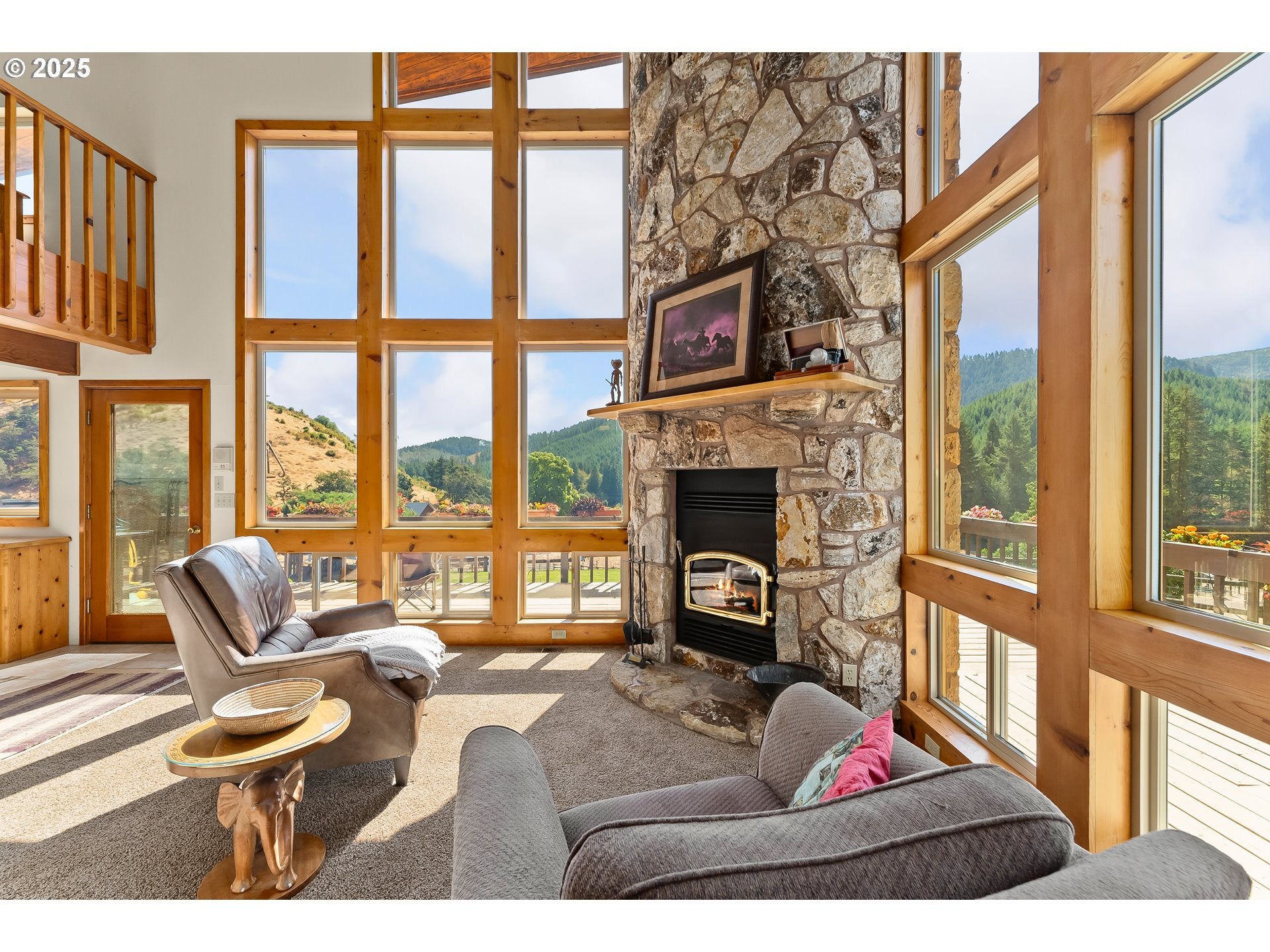 Canyonville, Oregon, 97417, United States, 3 Bedrooms Bedrooms, ,2 BathroomsBathrooms,Residential,Active,1909832